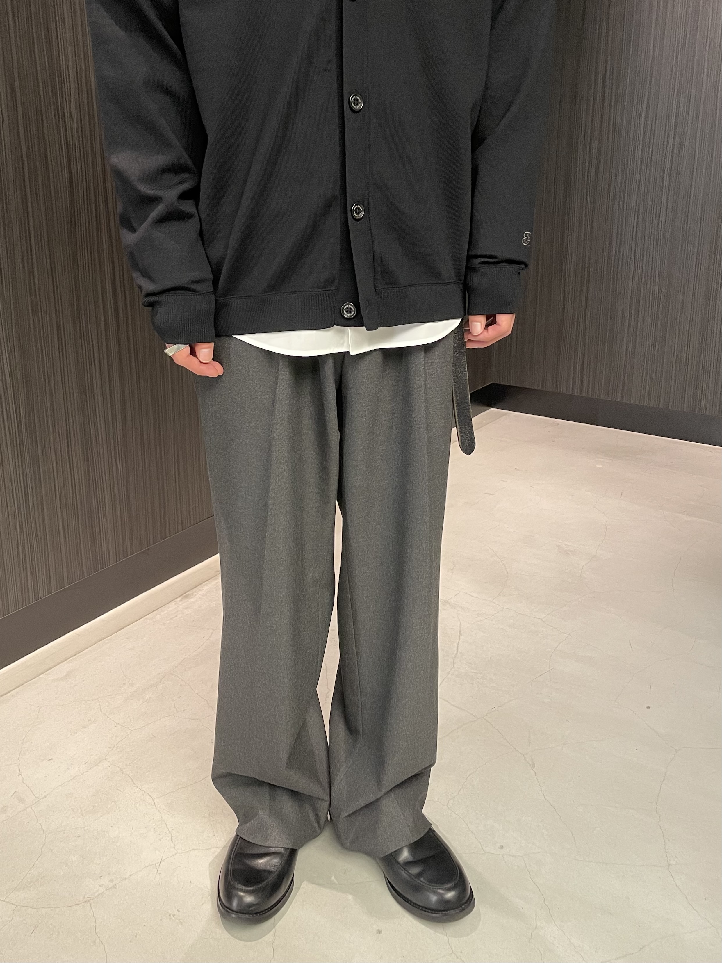 Okdさんの「TAKEO KIKUCHI｜アンチピリング ニット カーディガン」を使ったコーディネート