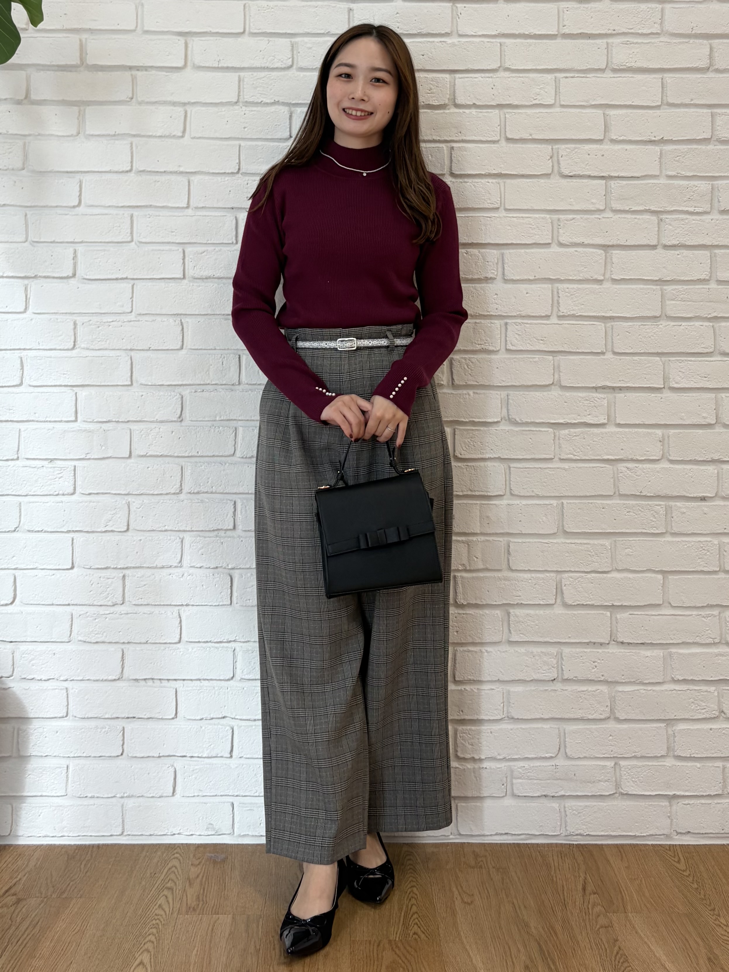 Saekoさんの「Couture brooch｜【大人フェミニンのBASIC】パール調リブニット【吸湿発熱・静電気防止・抗菌防臭・洗濯機可】」を使ったコーディネート