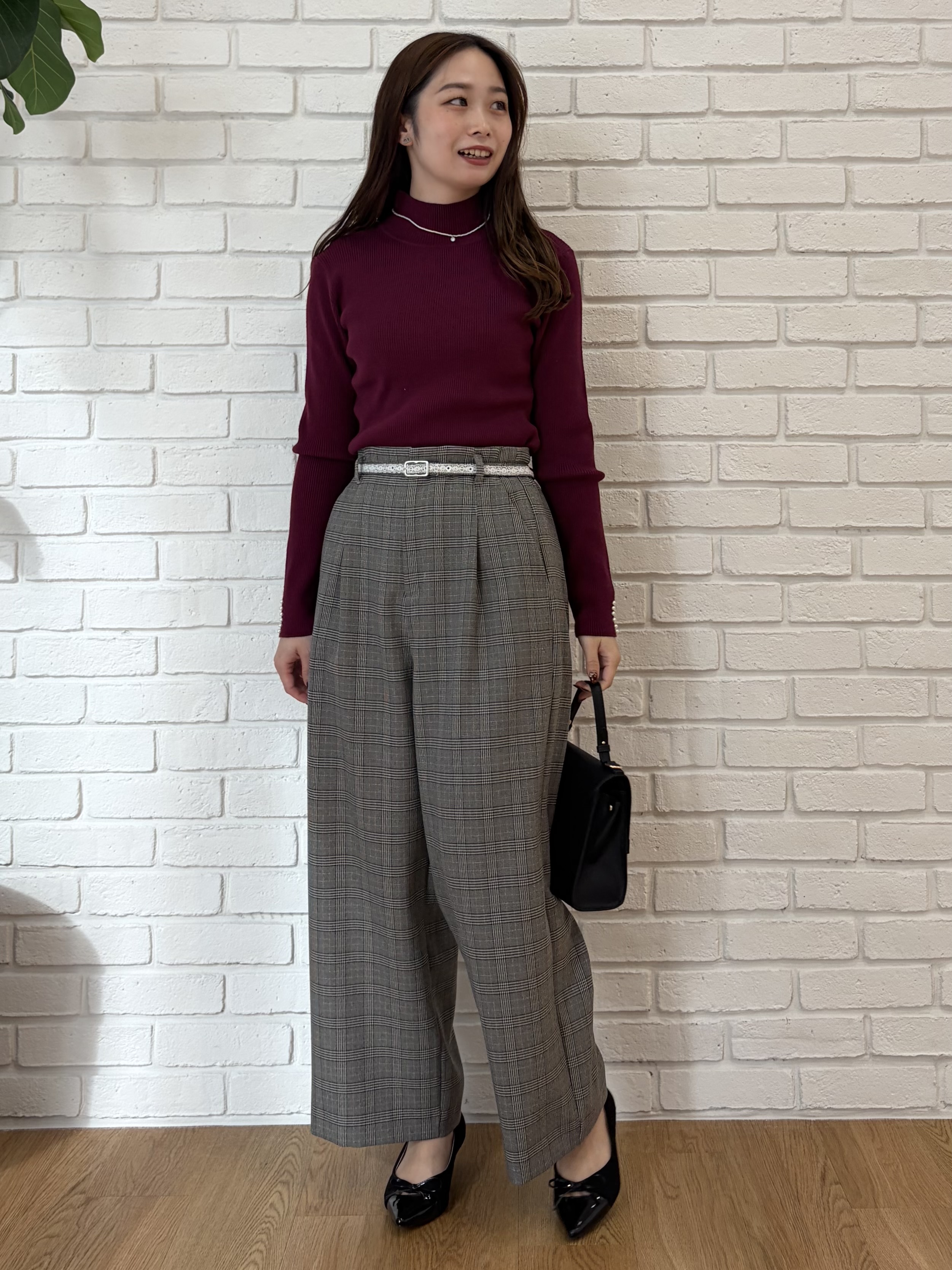 Saekoさんの「Couture brooch｜【大人フェミニンのBASIC】パール調リブニット【吸湿発熱・静電気防止・抗菌防臭・洗濯機可】」を使ったコーディネート