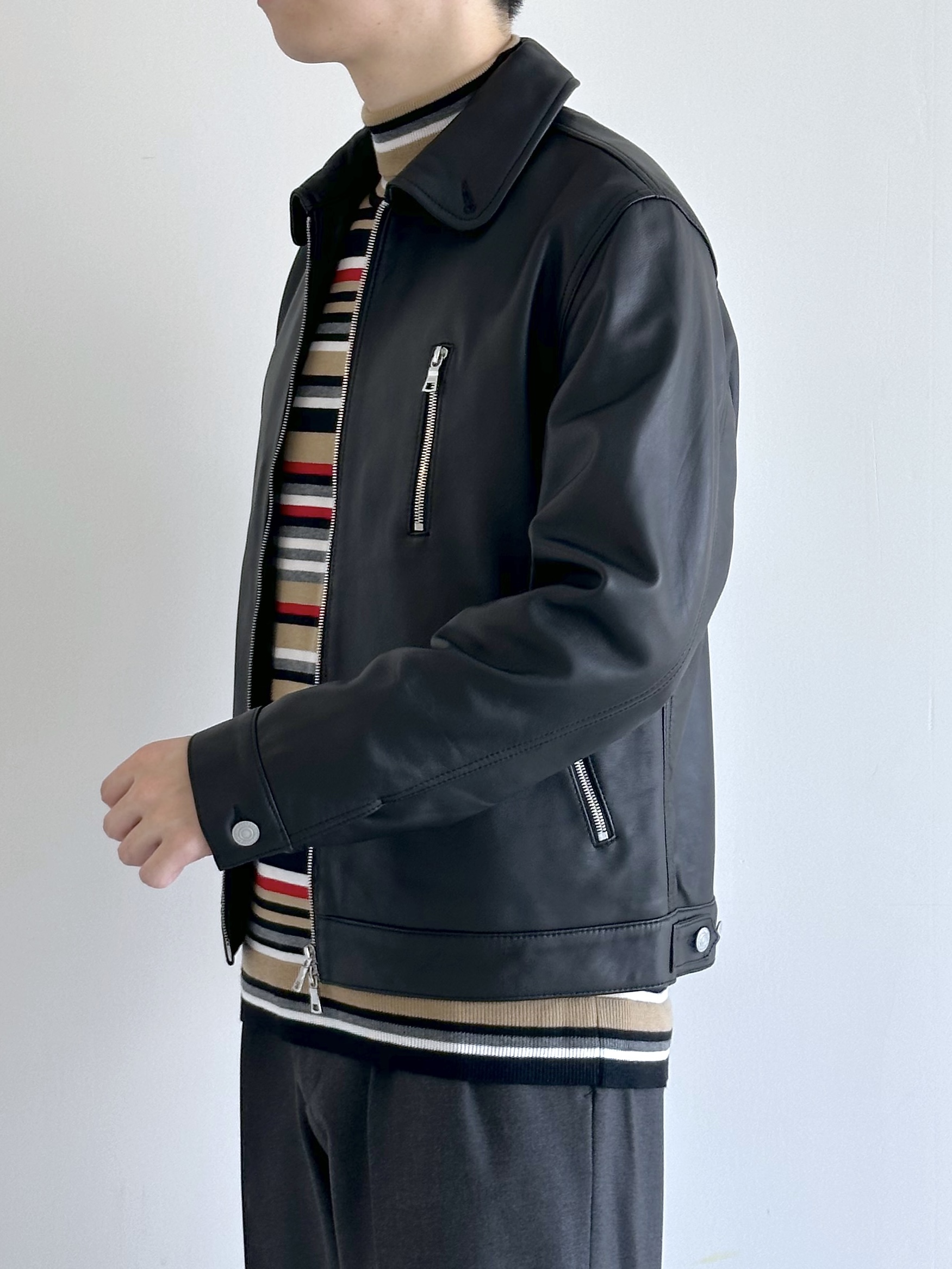イッシーさんの「TAKEO KIKUCHI｜【BOWLER HAT LABEL】シングルレザーライダースジャケット」を使ったコーディネート