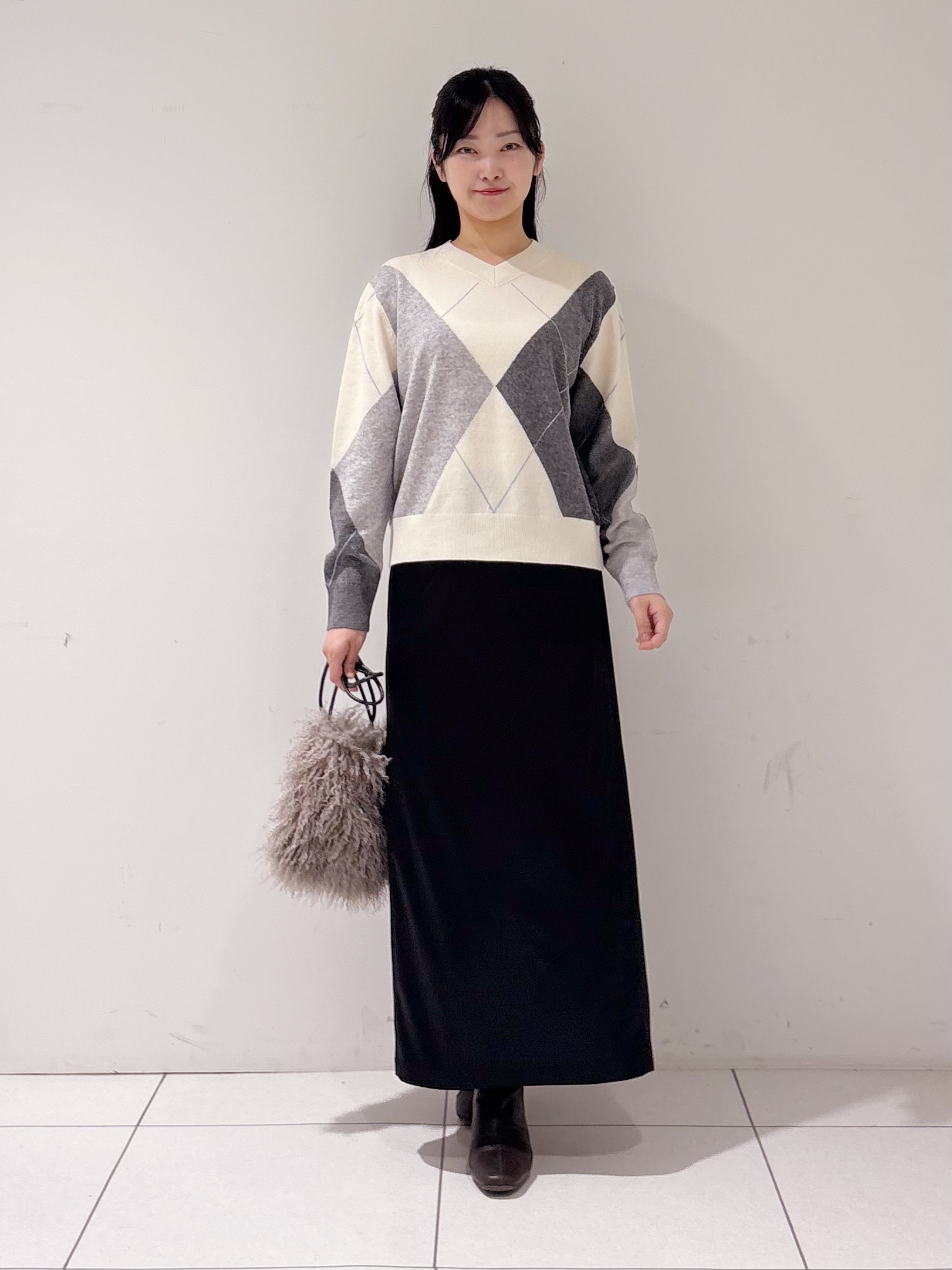 momokoさんの「INDIVI｜【ウール混】ビッグアーガイル柄ニット」を使ったコーディネート