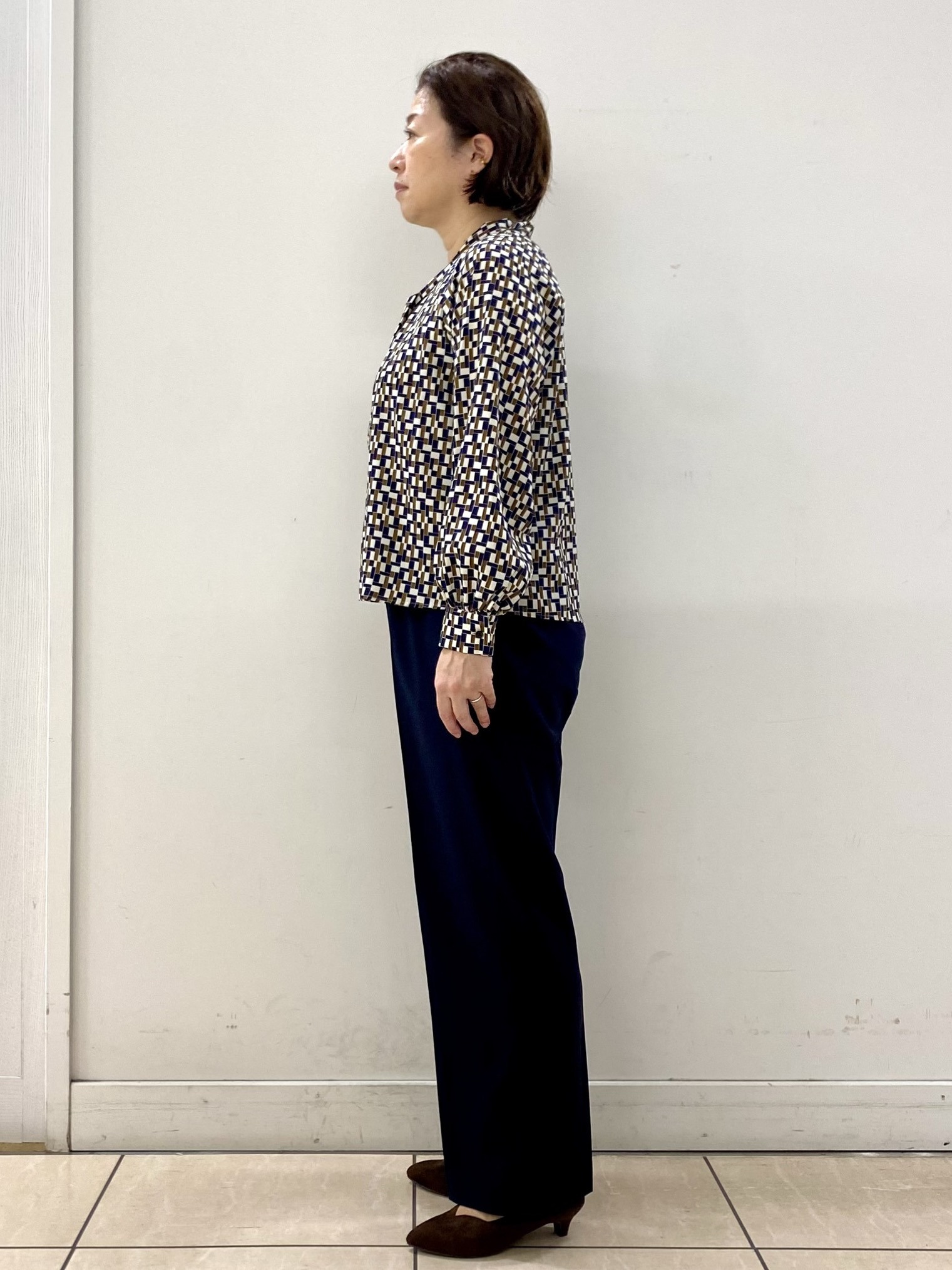 ksmさんの「Reflect｜【SS-4Lサイズ／セットアップ】幾何柄プリント ボウタイデザインブラウス」を使ったコーディネート
