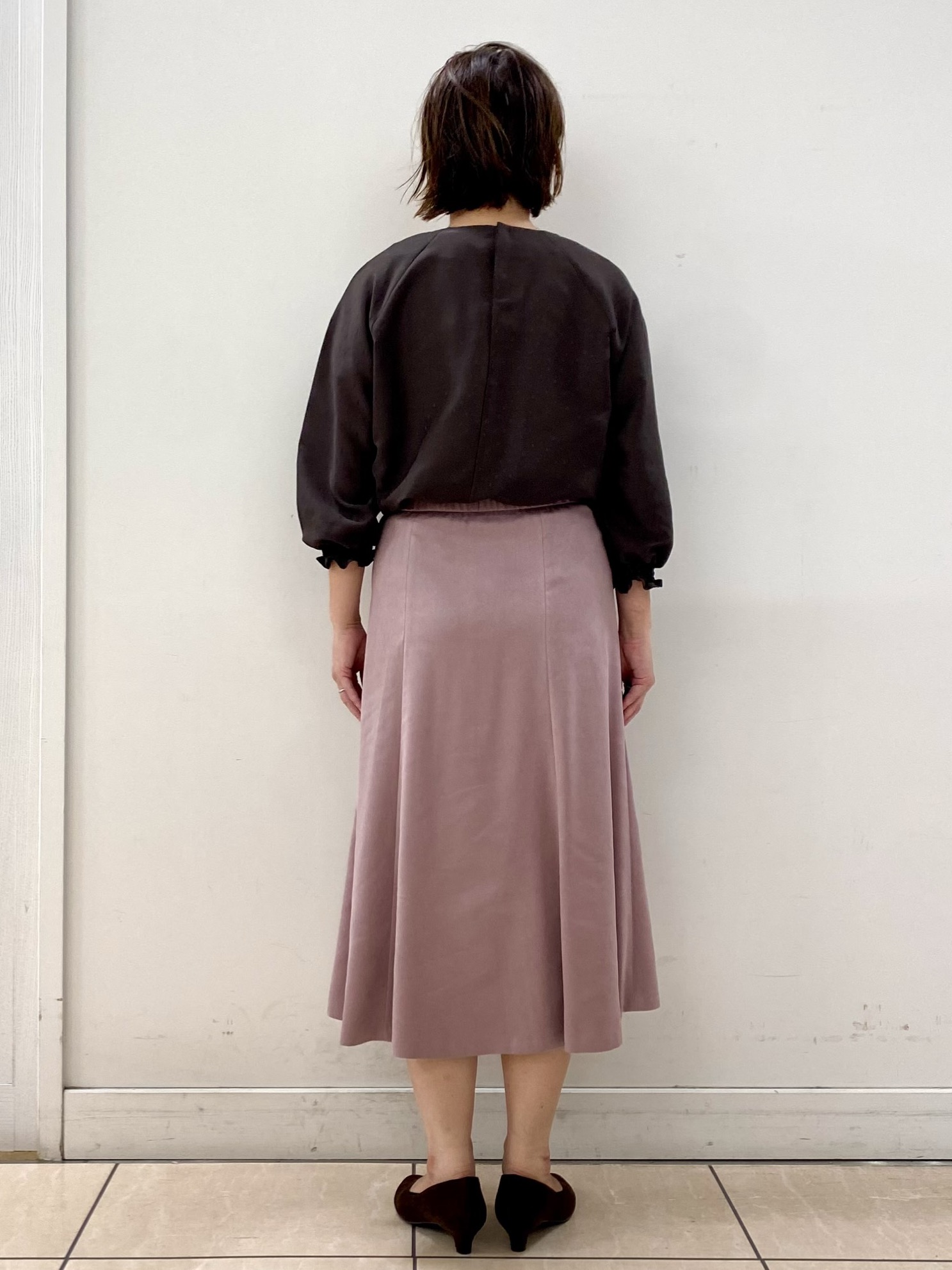 ksmさんの「Reflect｜タックデザイン ラグランスリーブブラウス」を使ったコーディネート