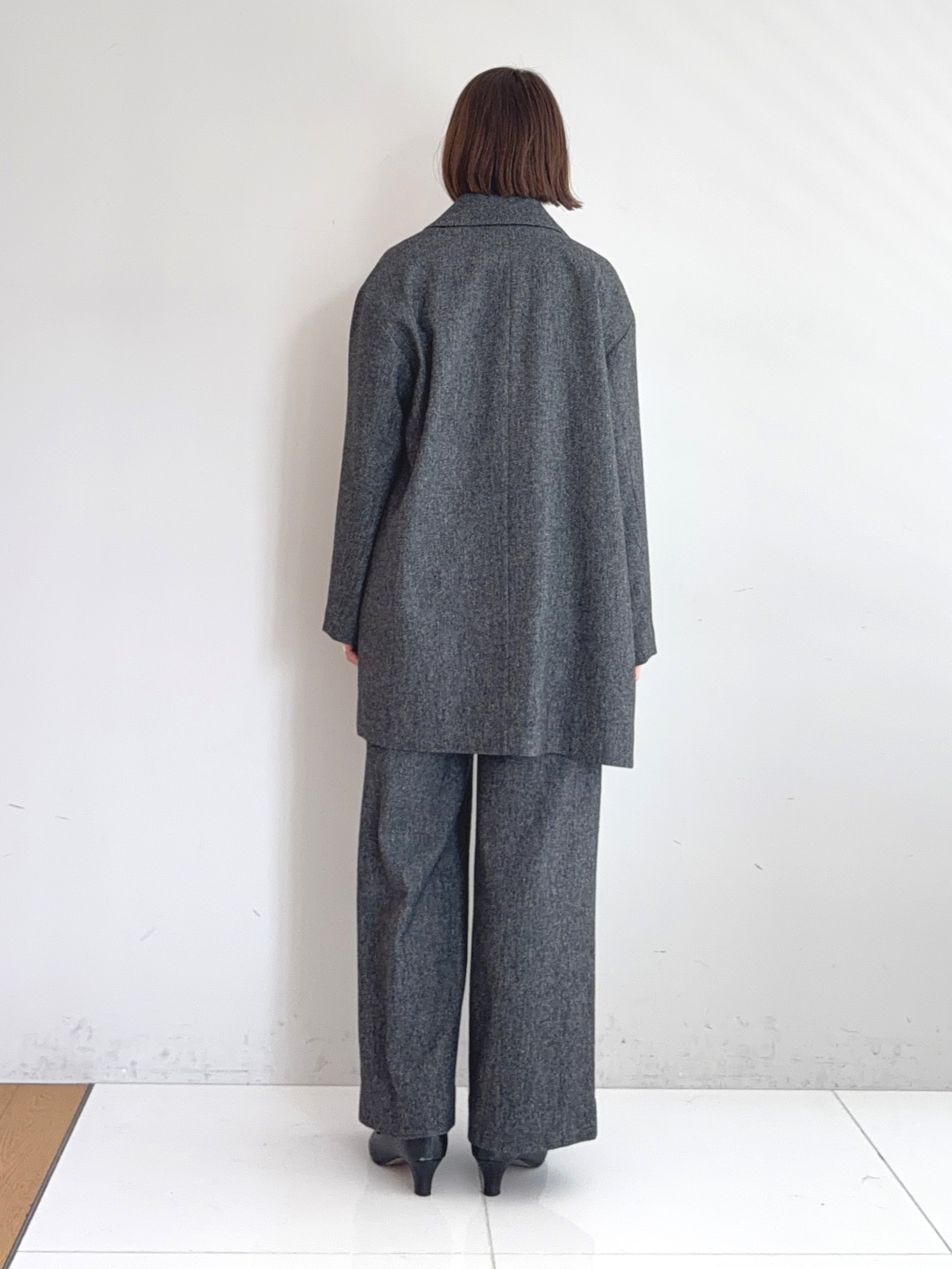 murayamaさんの「INDIVI｜【ラム革／美脚／通勤】レザーパンプス」を使ったコーディネート