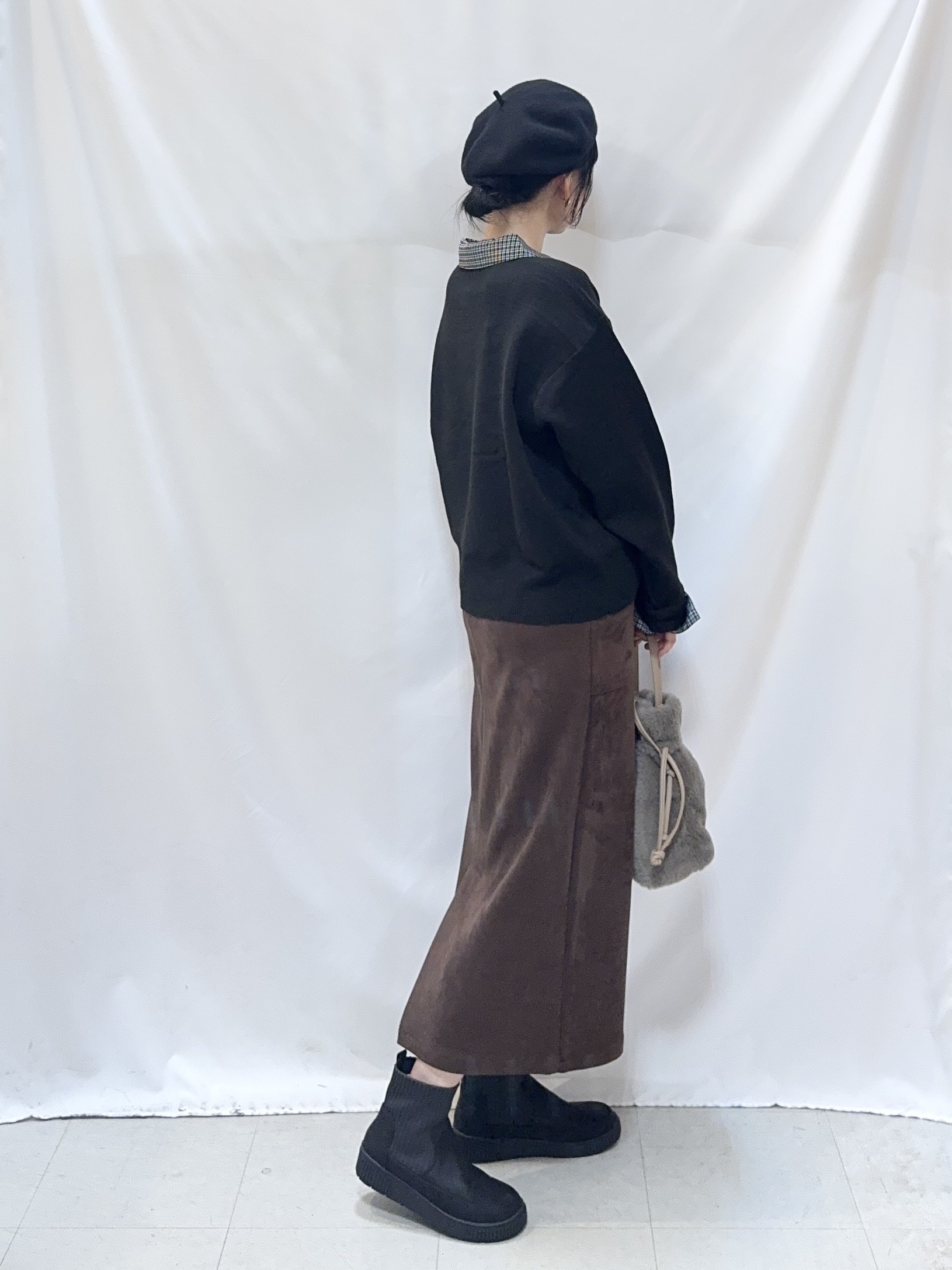 𝐇𝐢𝐫𝐨𝐦𝐢さんの「SHOO･LA･RUE｜【S-LL/洗濯機可】デニム／チェック切替でこなれ見え 金ボタンニットカーディガン」を使ったコーディネート