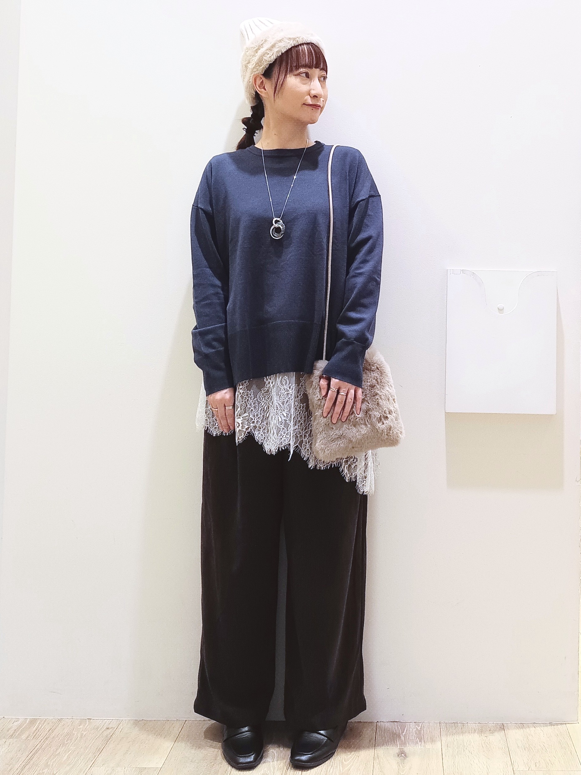 MKさんの「index｜リラクシークルーニット【洗濯機OK】」を使ったコーディネート