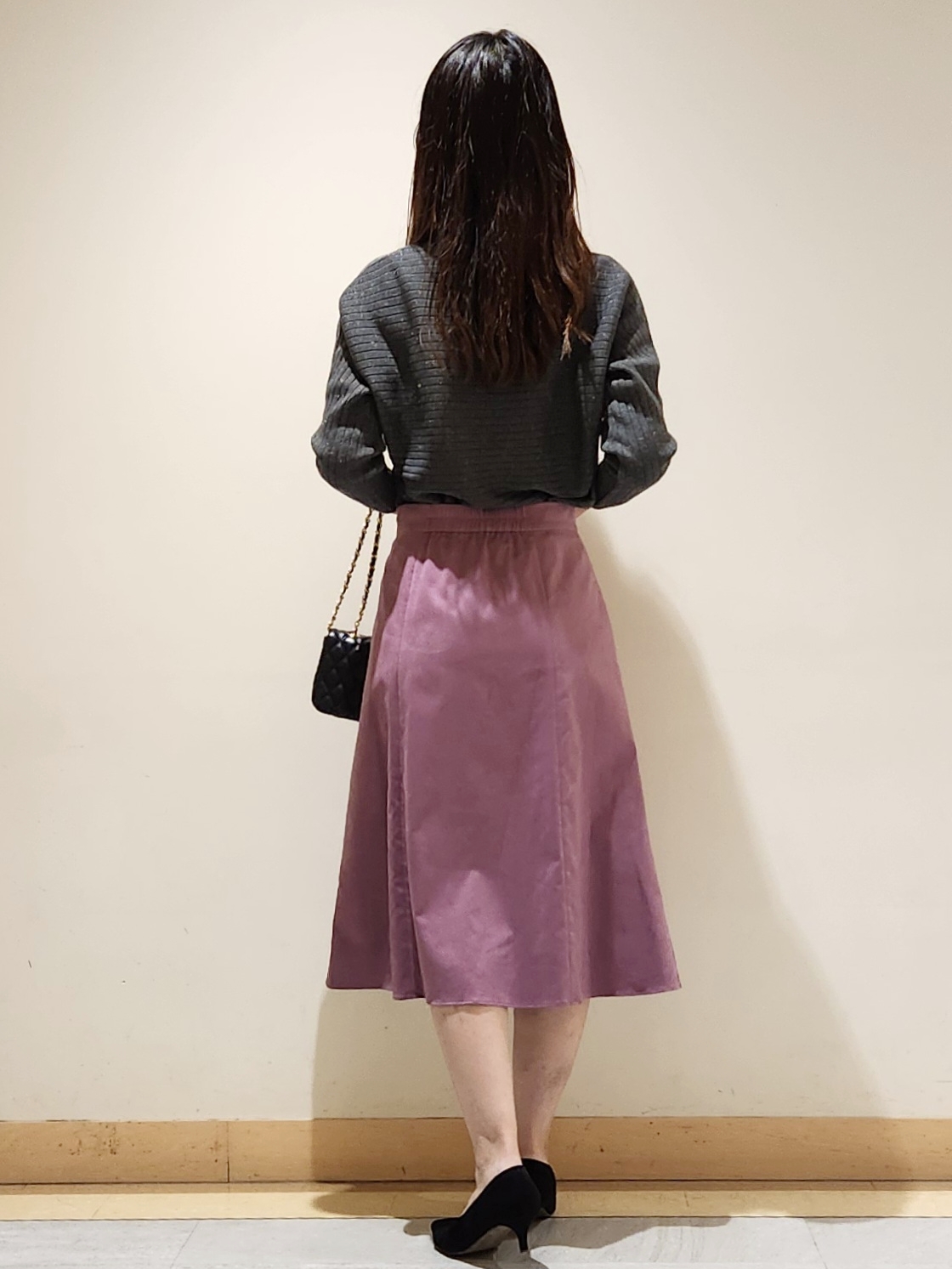 yukaさんの「COUP DE CHANCE｜【手洗い可/日本製】ラメ混 ドルマンニット」を使ったコーディネート