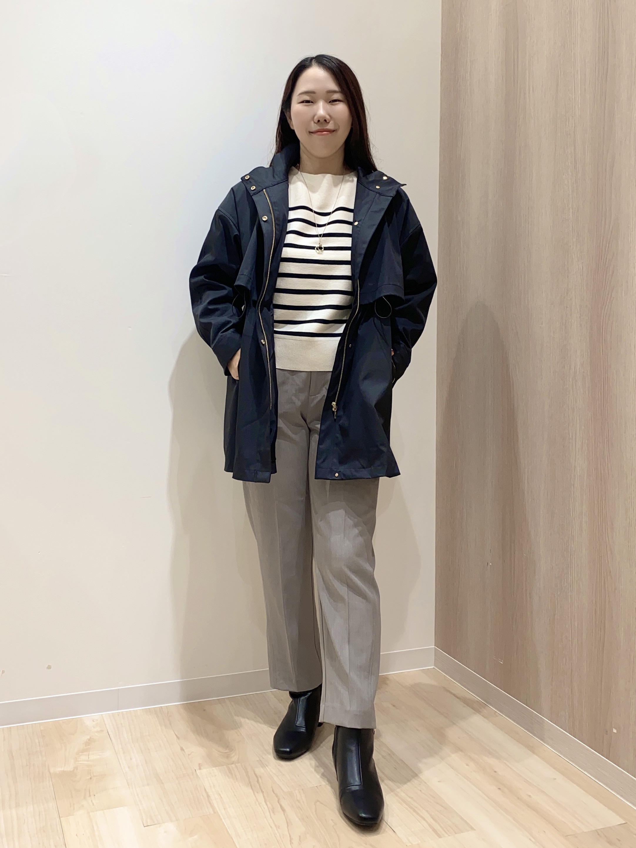 HANAさんの「grove｜【撥水／シルエット2WAY】ゆったり着られて体型カバー◎ スタンドネック テントラインコート」を使ったコーディネート