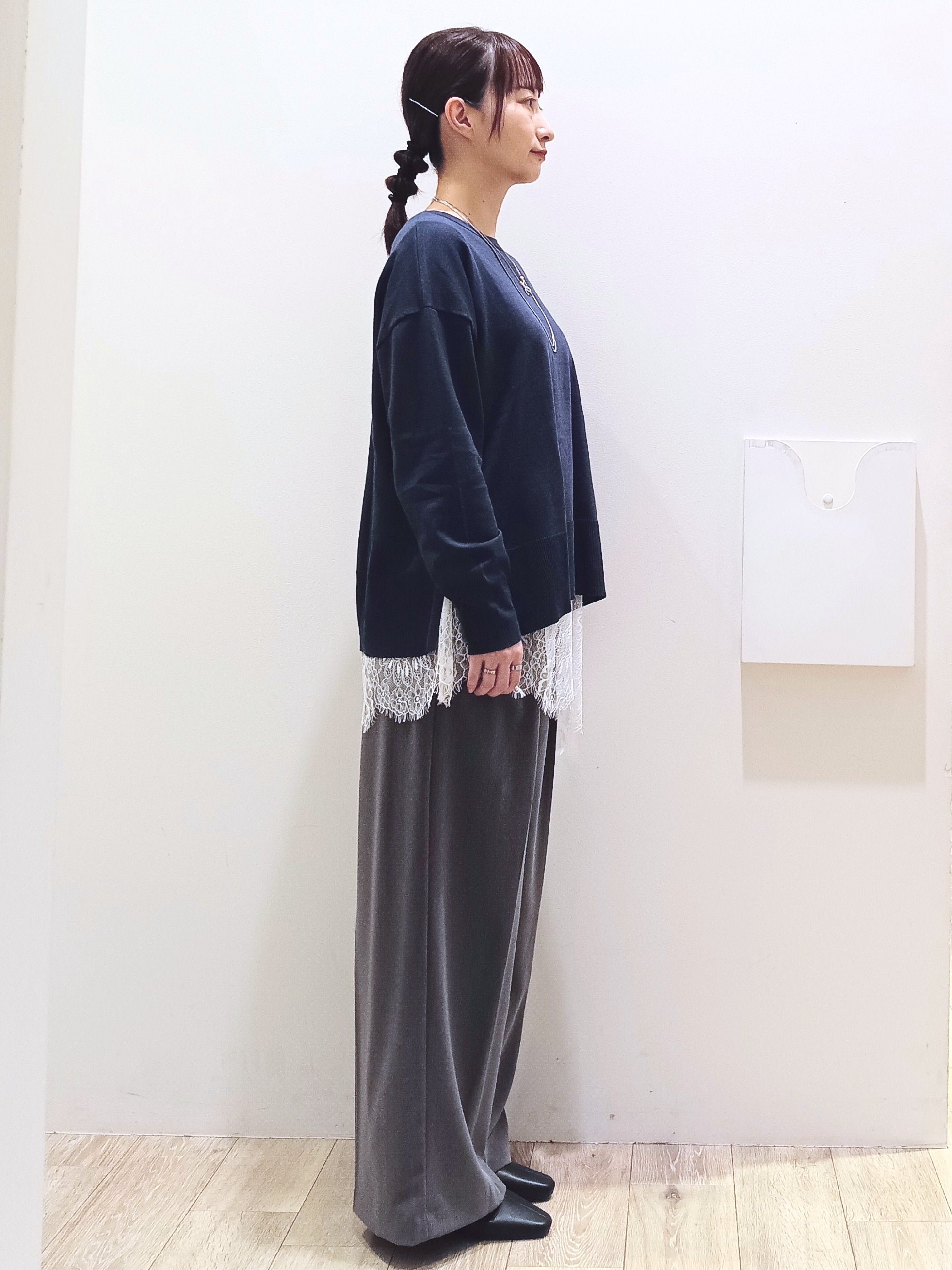 MKさんの「index｜リラクシークルーニット【洗濯機OK】」を使ったコーディネート