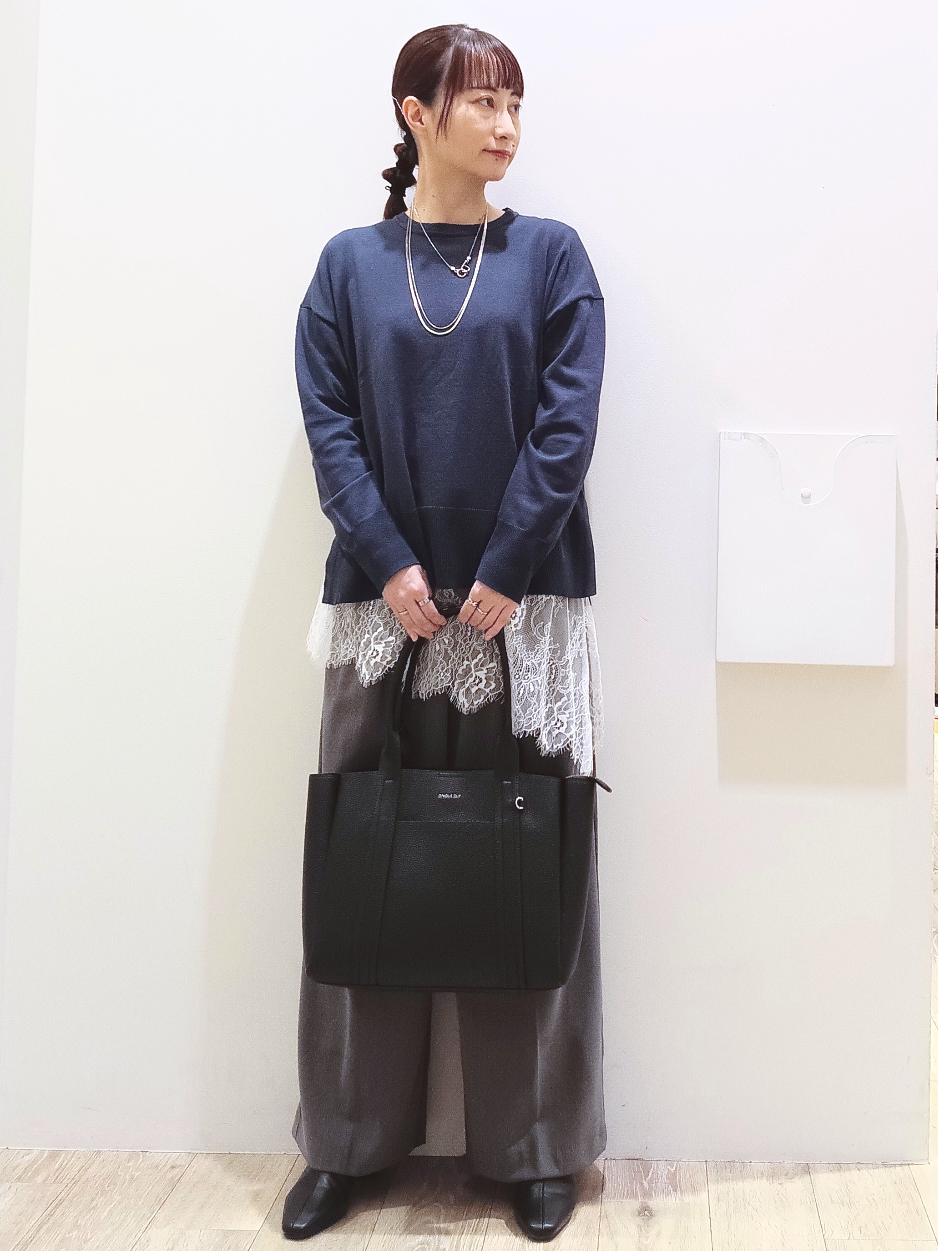 MKさんの「index｜リラクシークルーニット【洗濯機OK】」を使ったコーディネート