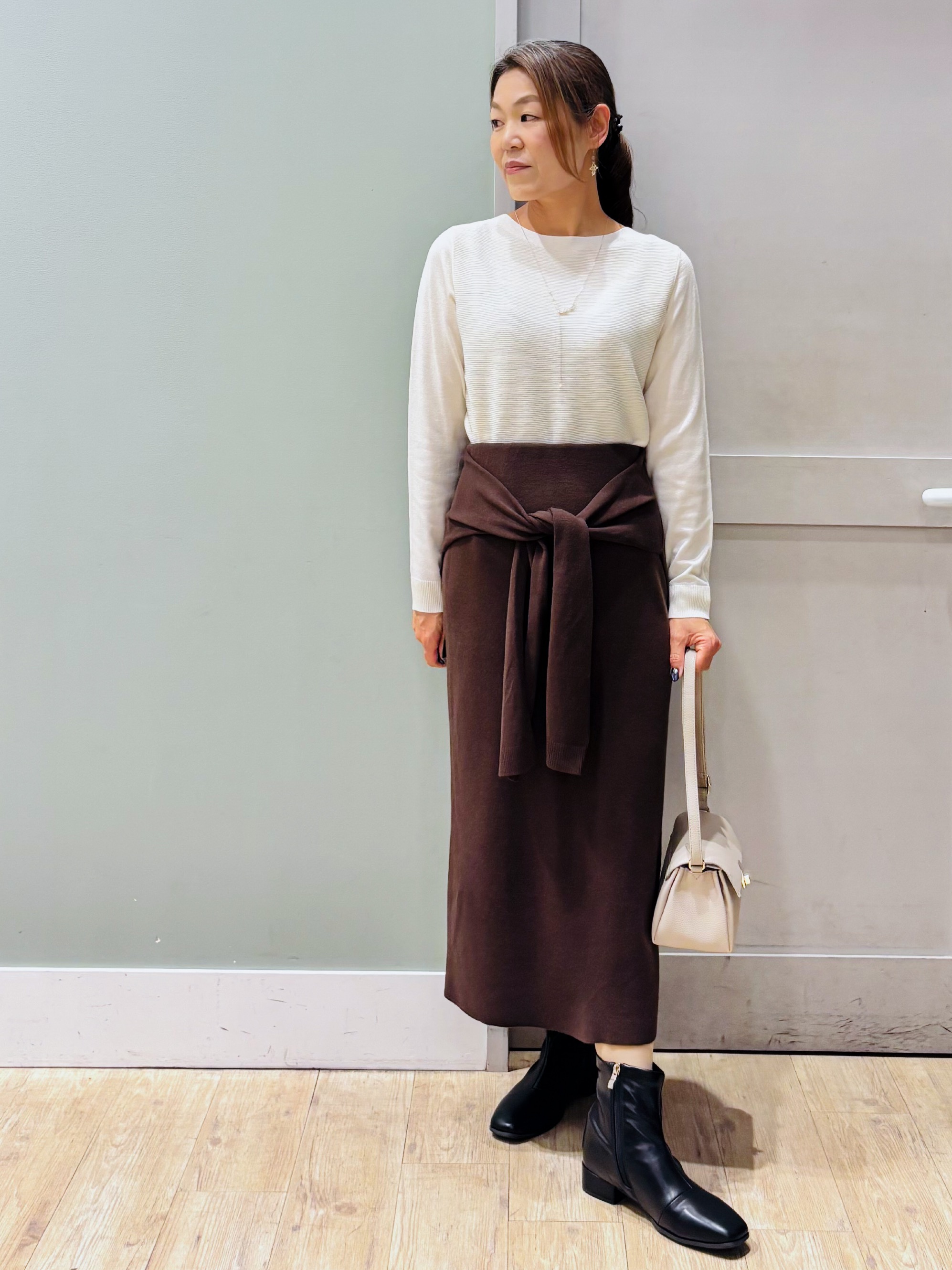 Komi☆さんの「grove｜【きれいめに着こなせる】大人のダンボールフードパーカ」を使ったコーディネート