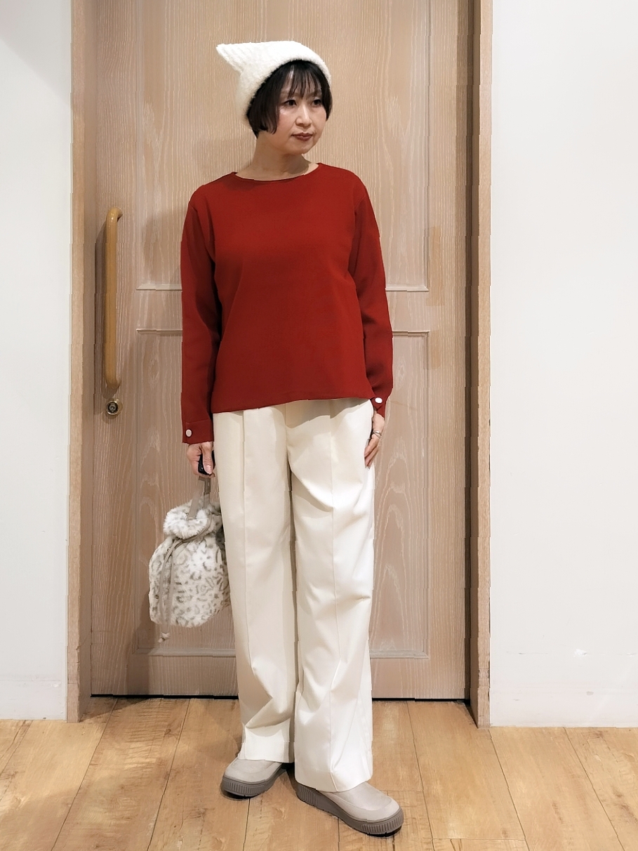 YUKIさんの「SHOO･LA･RUE｜【リバーシブル】チェック&times;無地ケープ」を使ったコーディネート