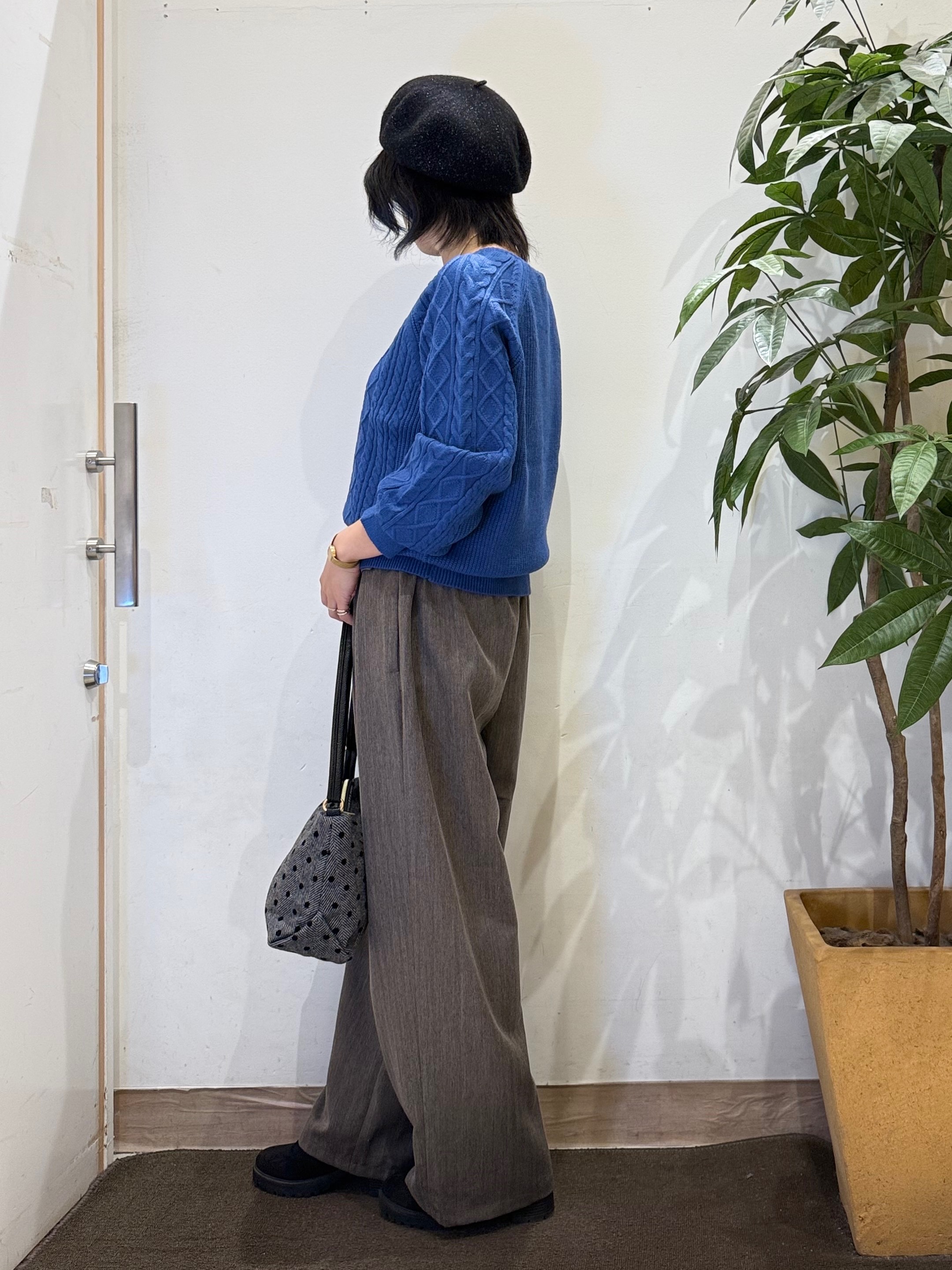 misakiさんの「SHOO･LA･RUE｜【S-LL/洗濯後しわになりにくい】お腹周りを自然にカバー ヘリンボーン タックワイドパンツ」を使ったコーディネート