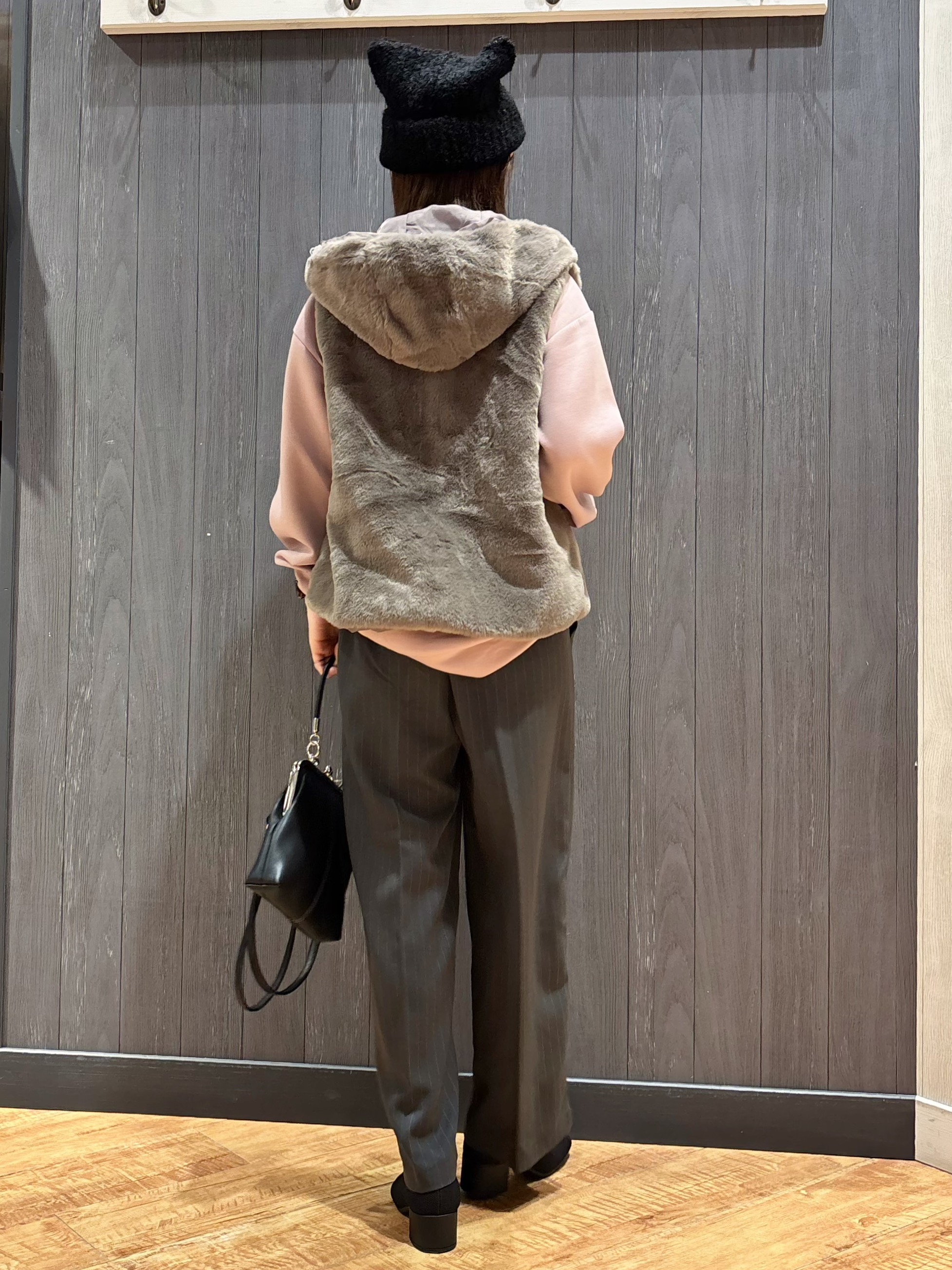 meiさんの「SHOO･LA･RUE｜【洗濯機可/撥水/マルチWAY】ファーライナー付き 毎日欲張りマンパ」を使ったコーディネート