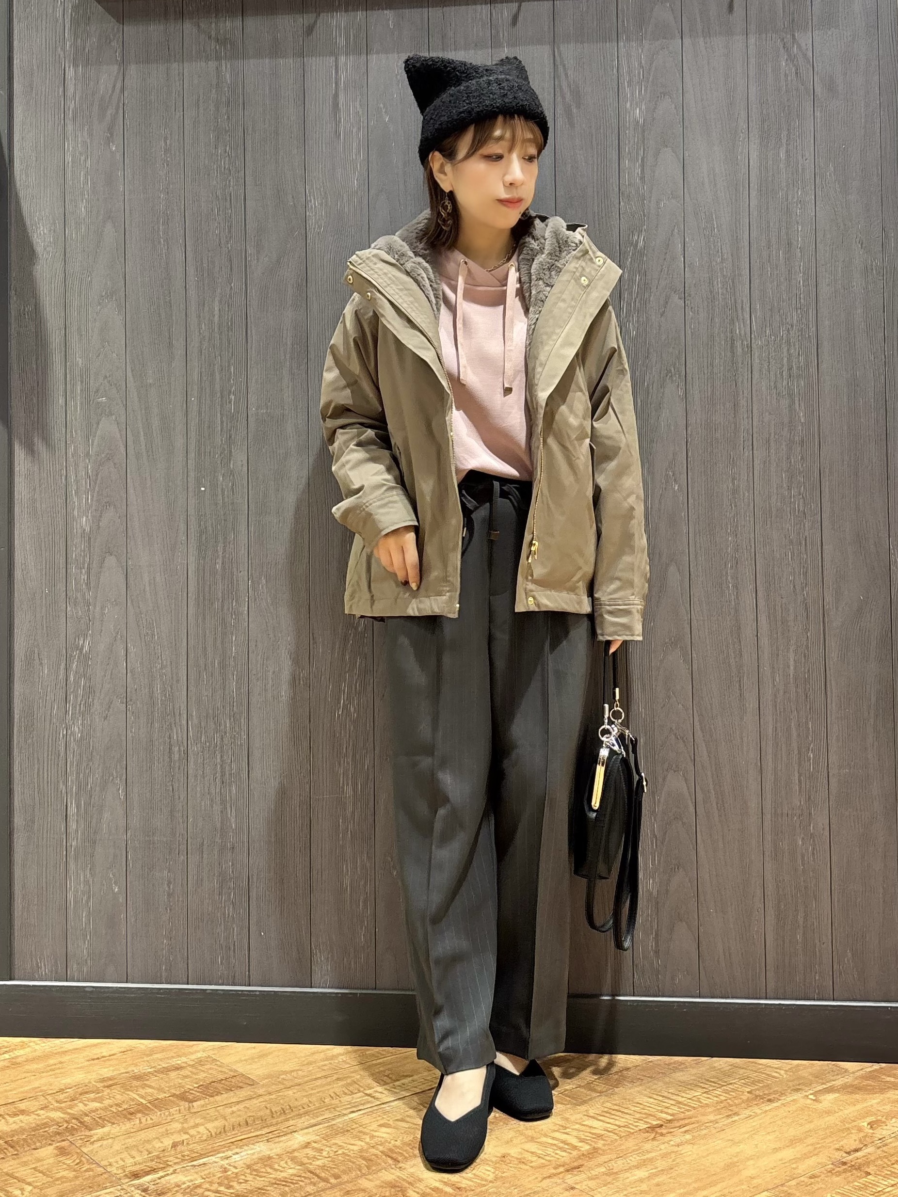 meiさんの「SHOO･LA･RUE｜【洗濯機可/撥水/マルチWAY】ファーライナー付き 毎日欲張りマンパ」を使ったコーディネート