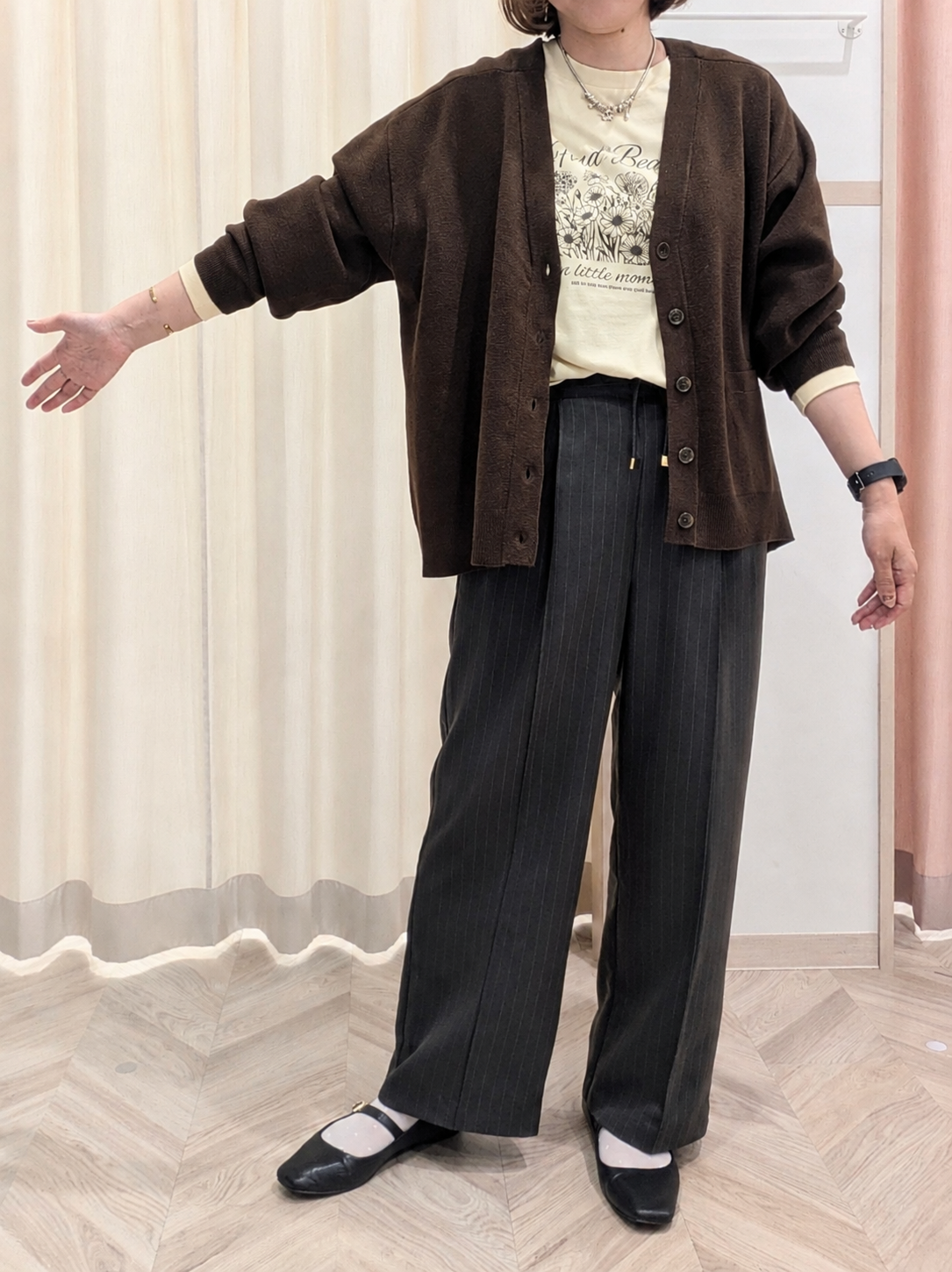 miyuさんの「SHOO･LA･RUE｜【毛玉になりにくい/S-LL/洗濯機可/体型カバー】Vネックゆったりカーディガン」を使ったコーディネート