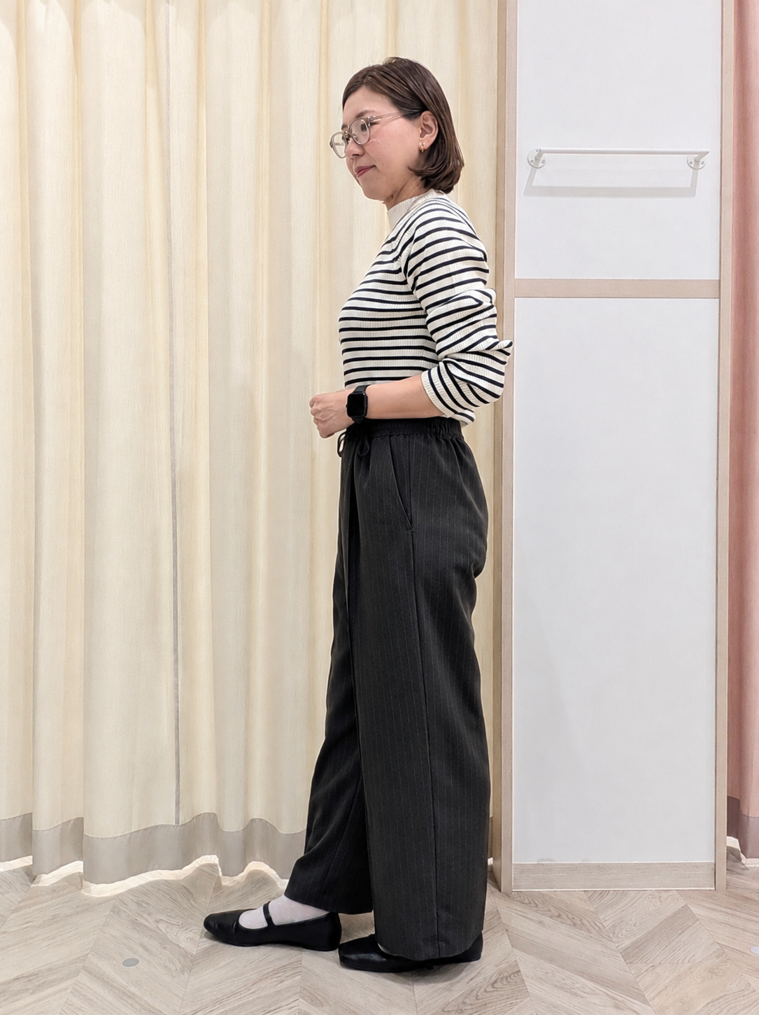 miyuさんの「SHOO･LA･RUE｜【洗濯後しわになりにくい/S-LL】裾ドロストフリルブルゾン」を使ったコーディネート