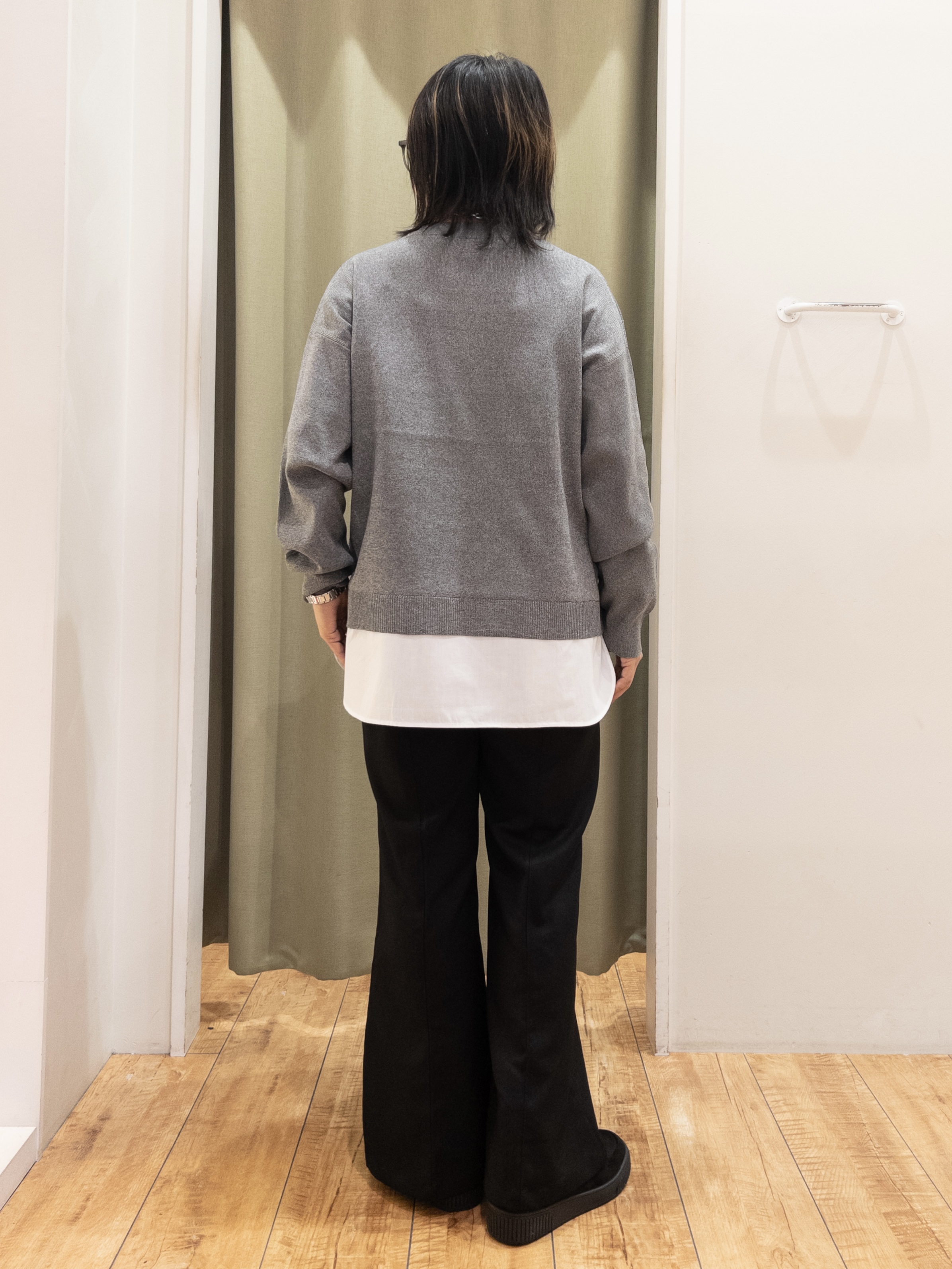Kawa-sanさんの「SHOO･LA･RUE｜【S-LL/ゆるシルエット】体型カバーしながらスマートに魅せる ラインジャカードコーディガン」を使ったコーディネート