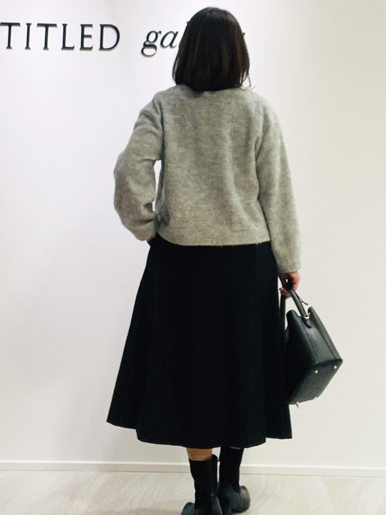 めいさんの「UNTITLED｜【軽アウター/秋羽織り】シャギージップカーデ」を使ったコーディネート