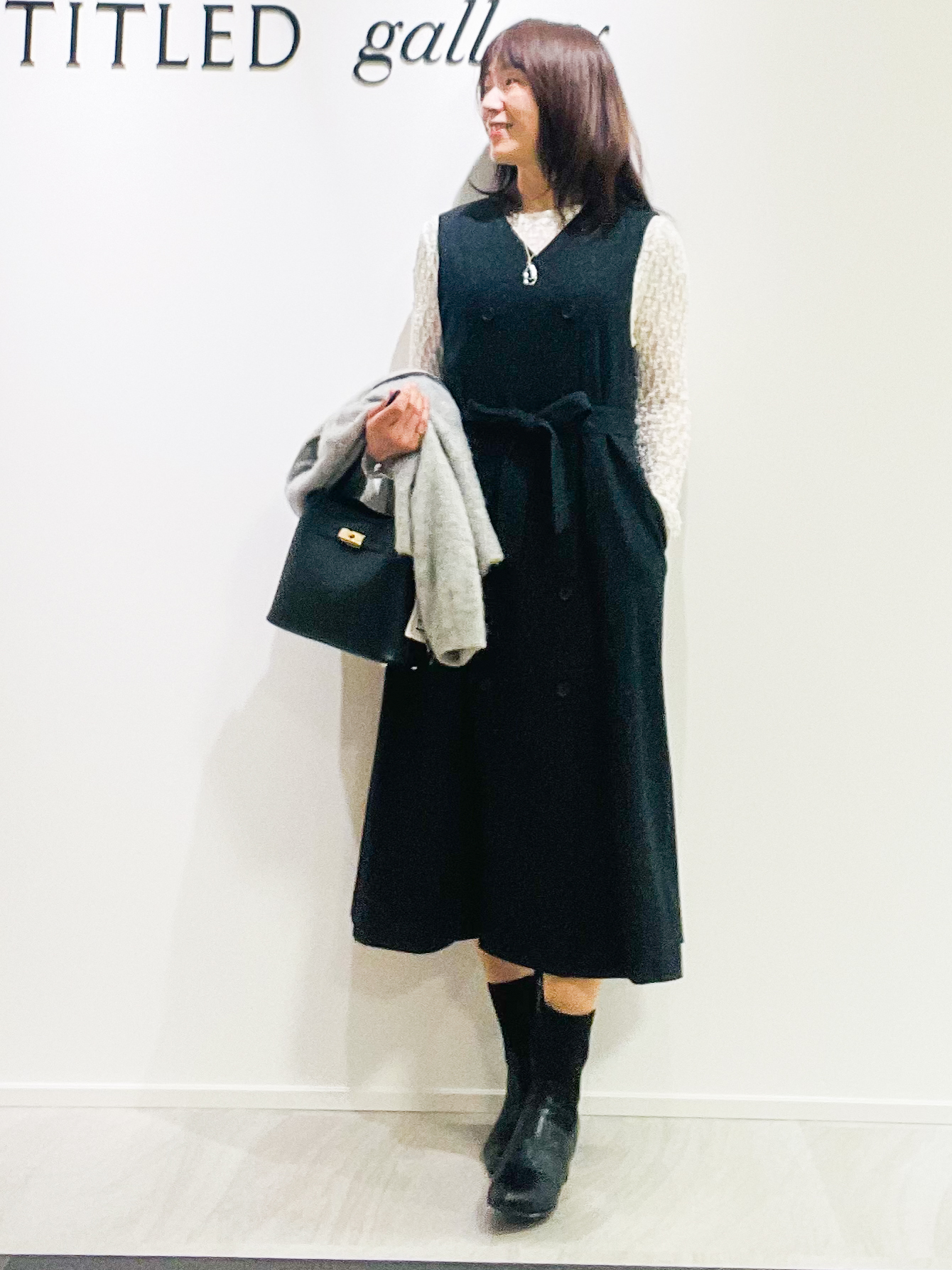 めいさんの「UNTITLED｜【軽アウター/秋羽織り】シャギージップカーデ」を使ったコーディネート