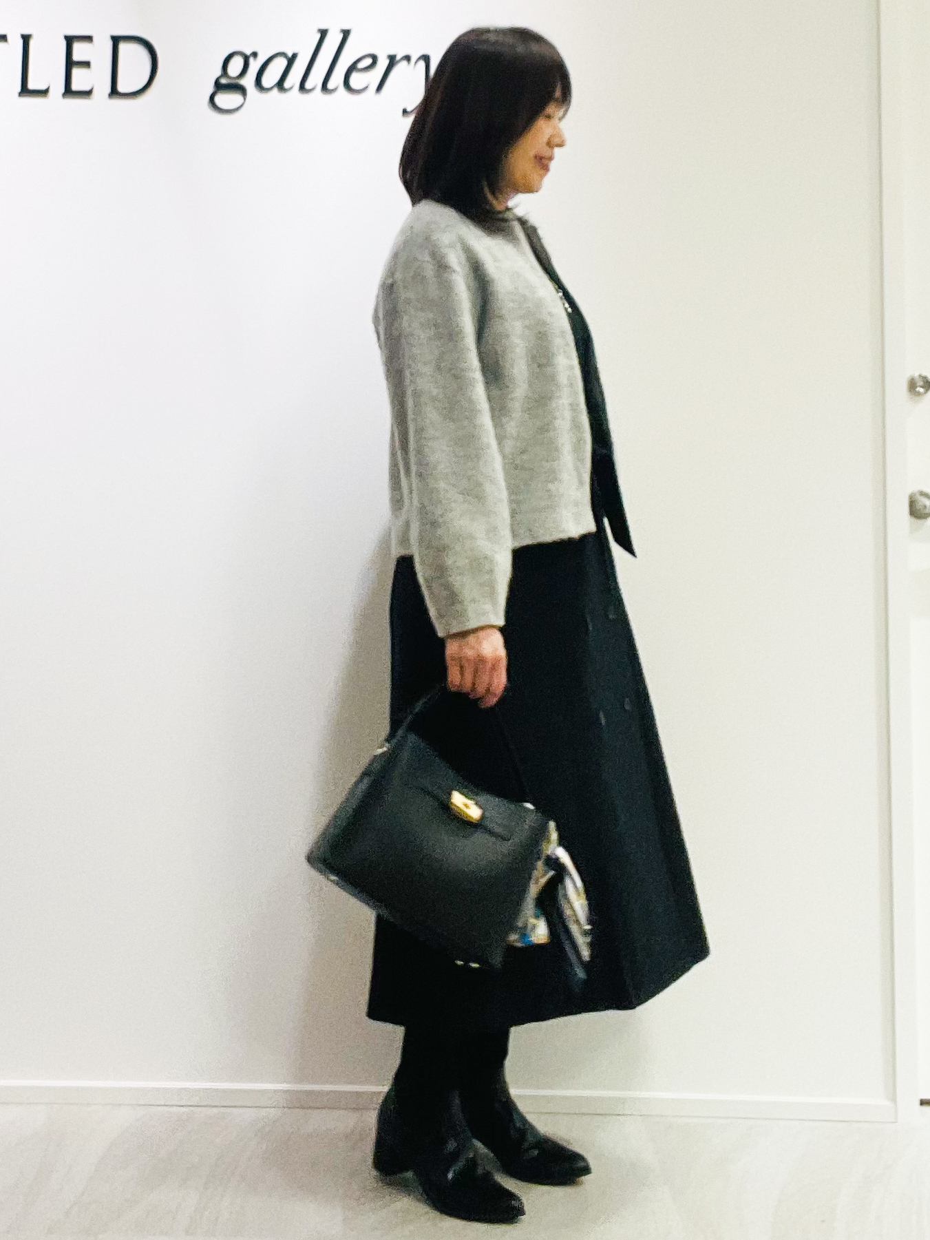 めいさんの「UNTITLED｜【軽アウター/秋羽織り】シャギージップカーデ」を使ったコーディネート