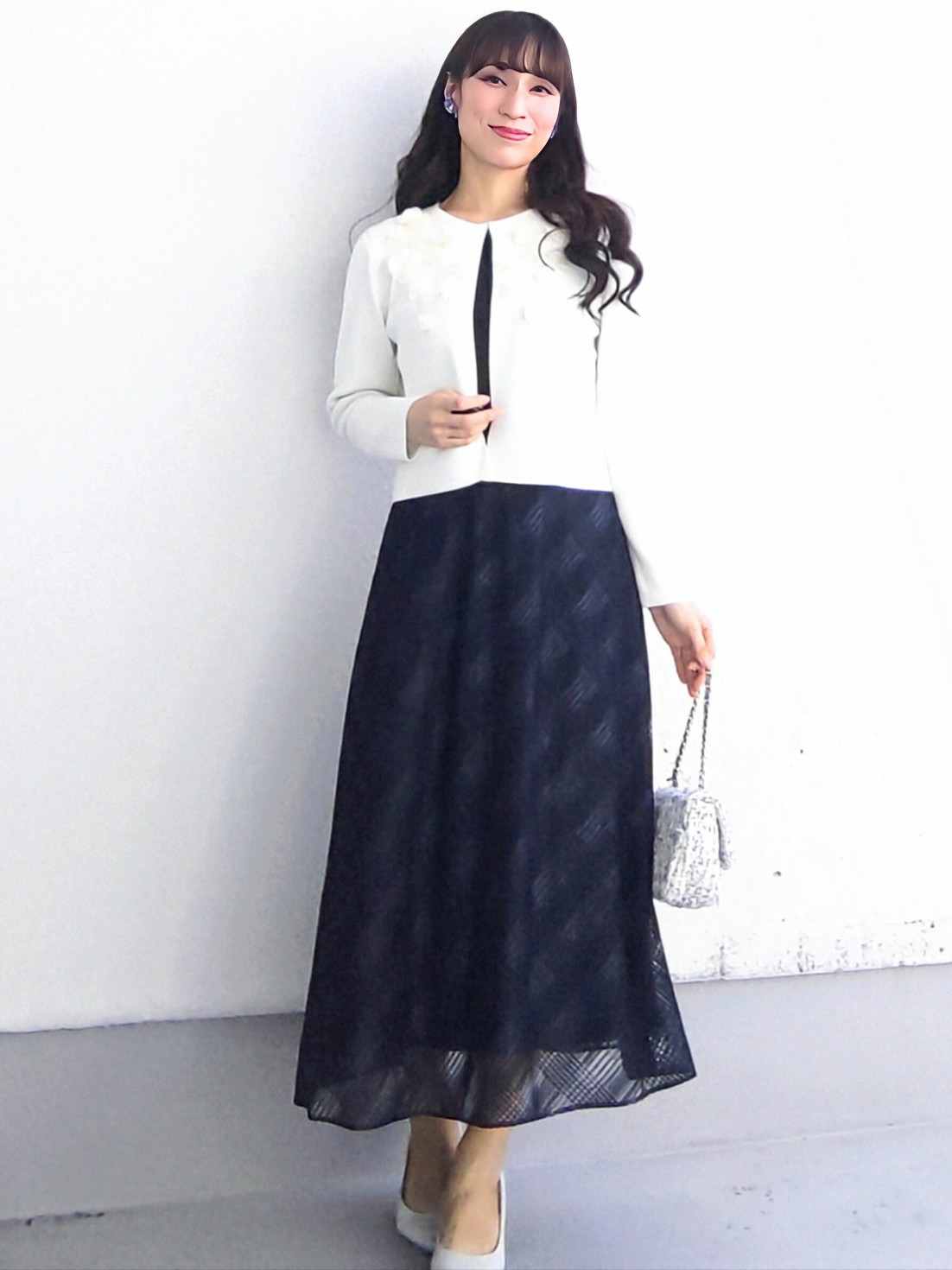 keinaさんの「SunaUna｜【手洗い可】花モチーフカーディガン」を使ったコーディネート