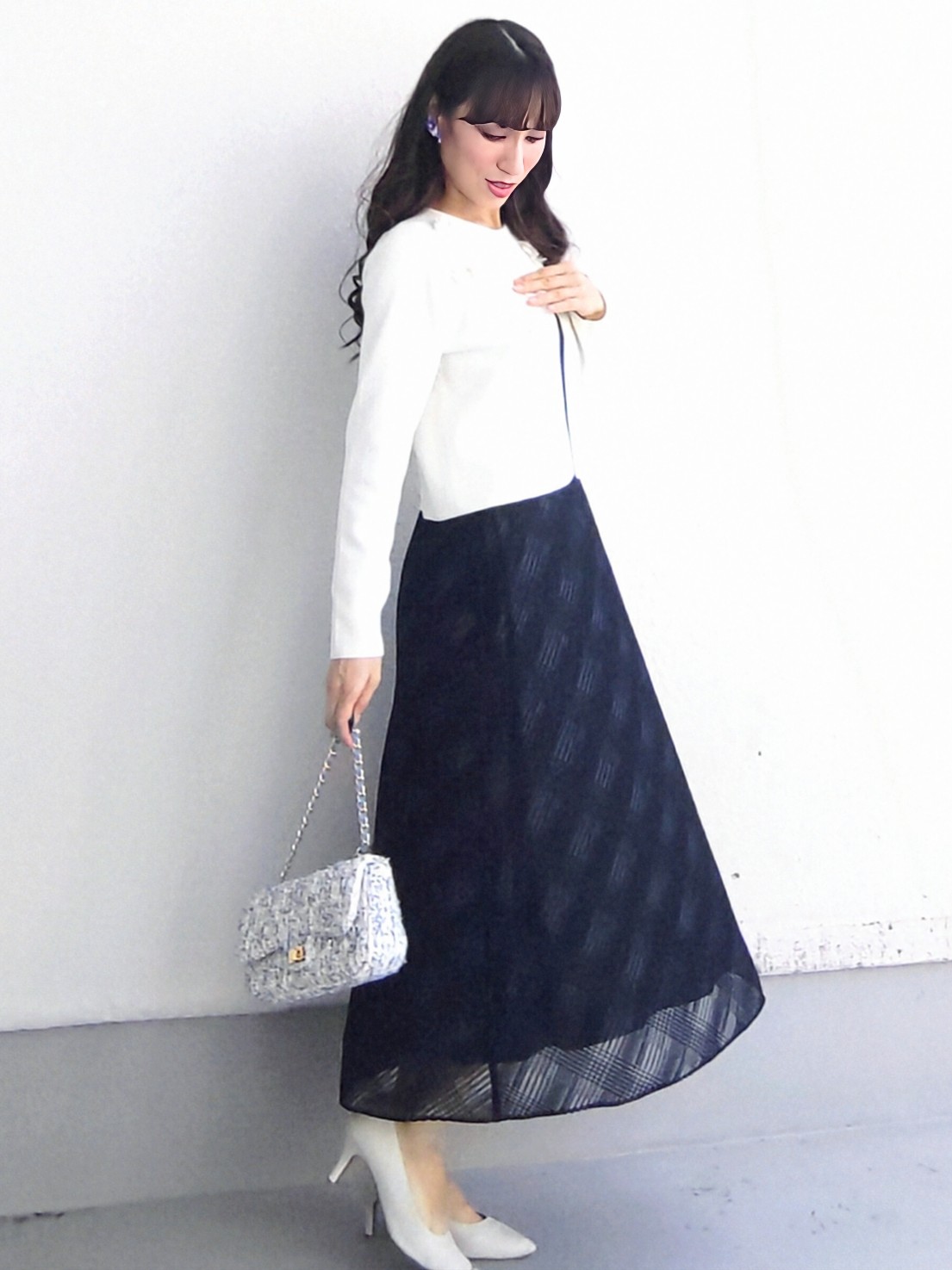 keinaさんの「SunaUna｜【手洗い可】花モチーフカーディガン」を使ったコーディネート