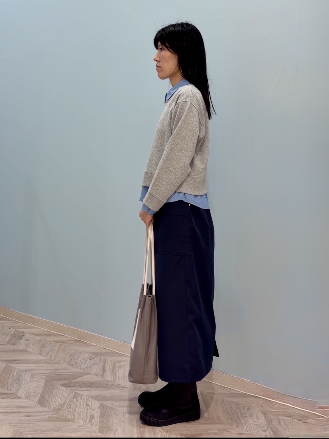大西直穂さんの「SHOO･LA･RUE｜【S-LL/洗濯機可】一枚でレイヤード感が完成する シャツドッキング裏毛トップス」を使ったコーディネート