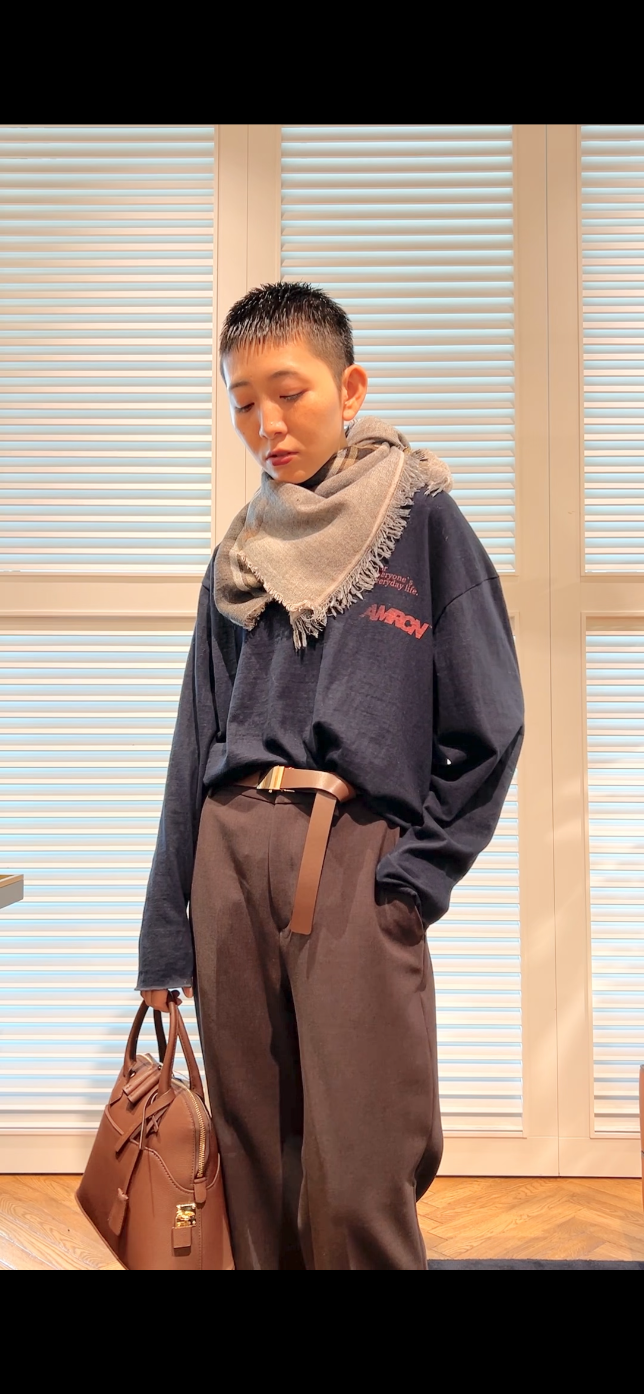 OCHIAIさんの「DRESSTERIOR｜ダブルクロスストレッチフレアパンツ」を使ったコーディネート