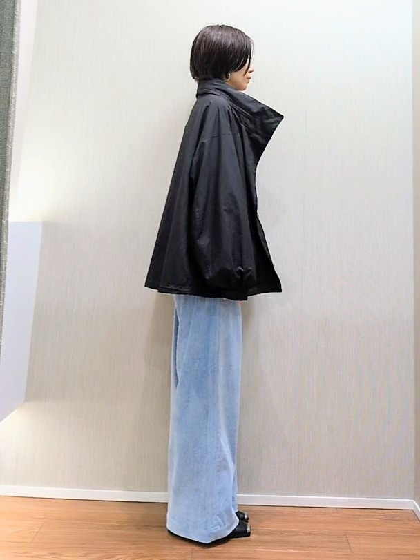 ミズタさんの「UNTITLED｜【撥水/軽アウター/2way】タフタマウンテンパーカー」を使ったコーディネート