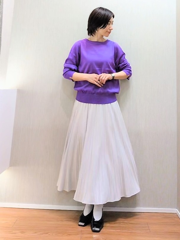 ミズタさんの「UNTITLED｜【アンサンブル可能/オンオフ使える】シルクウールカシミヤプルオーバー」を使ったコーディネート