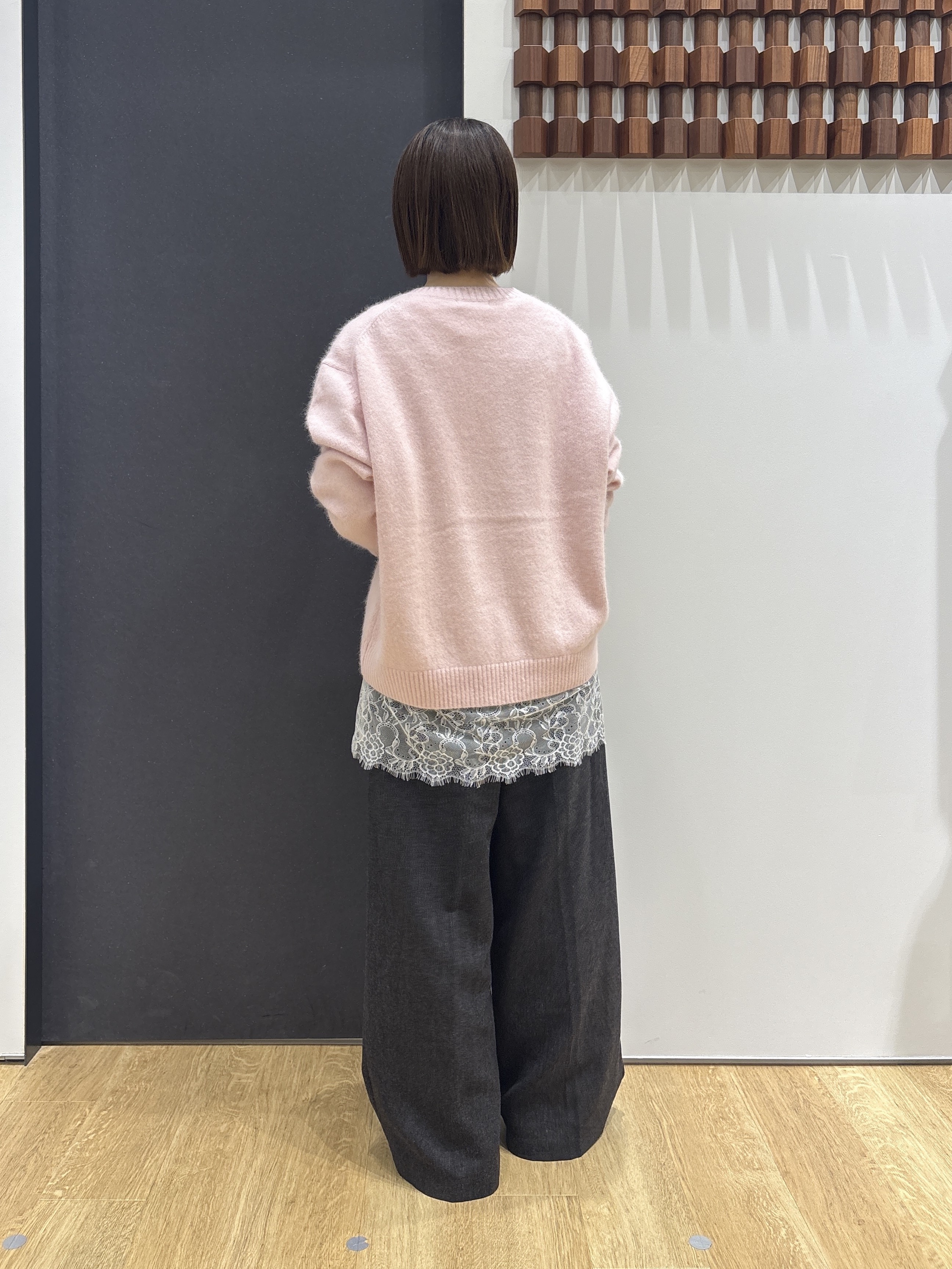 risaさんの「Dessin｜【洗える/あたたかい/秋のレイヤード】ジンジャー発熱 裾レースプルオーバー」を使ったコーディネート