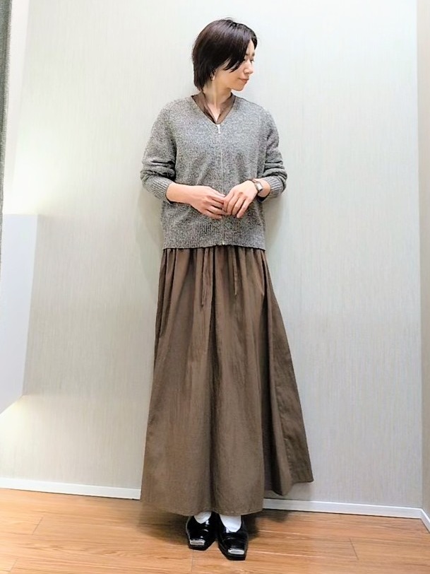 ミズタさんの「UNTITLED｜【店頭人気！】杢調ジップカーディガン」を使ったコーディネート