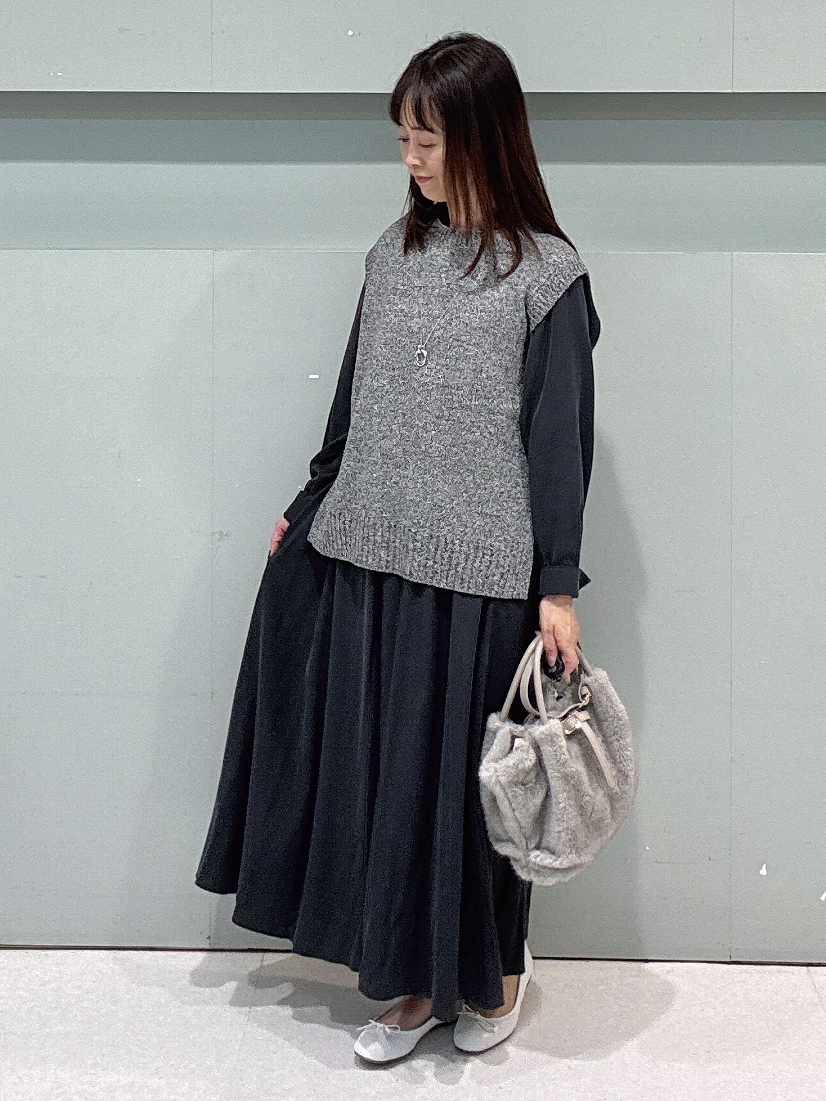 makiさんの「UNTITLED｜ドロストデザインワンピース」を使ったコーディネート