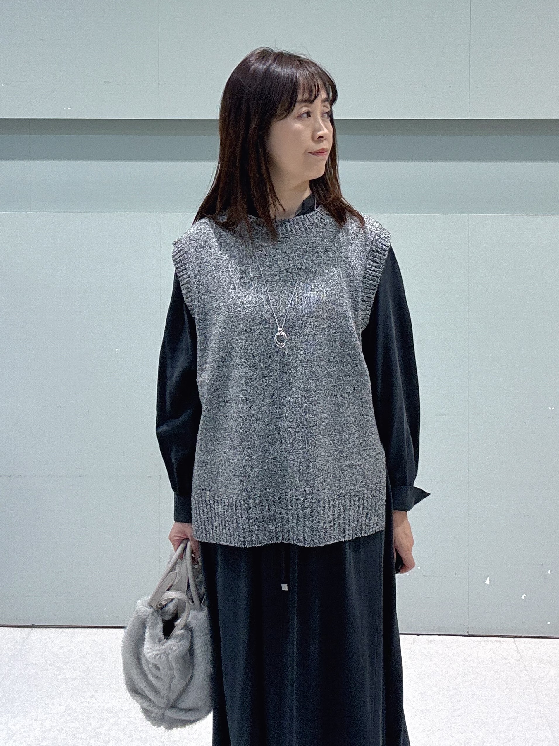 makiさんの「UNTITLED｜ドロストデザインワンピース」を使ったコーディネート
