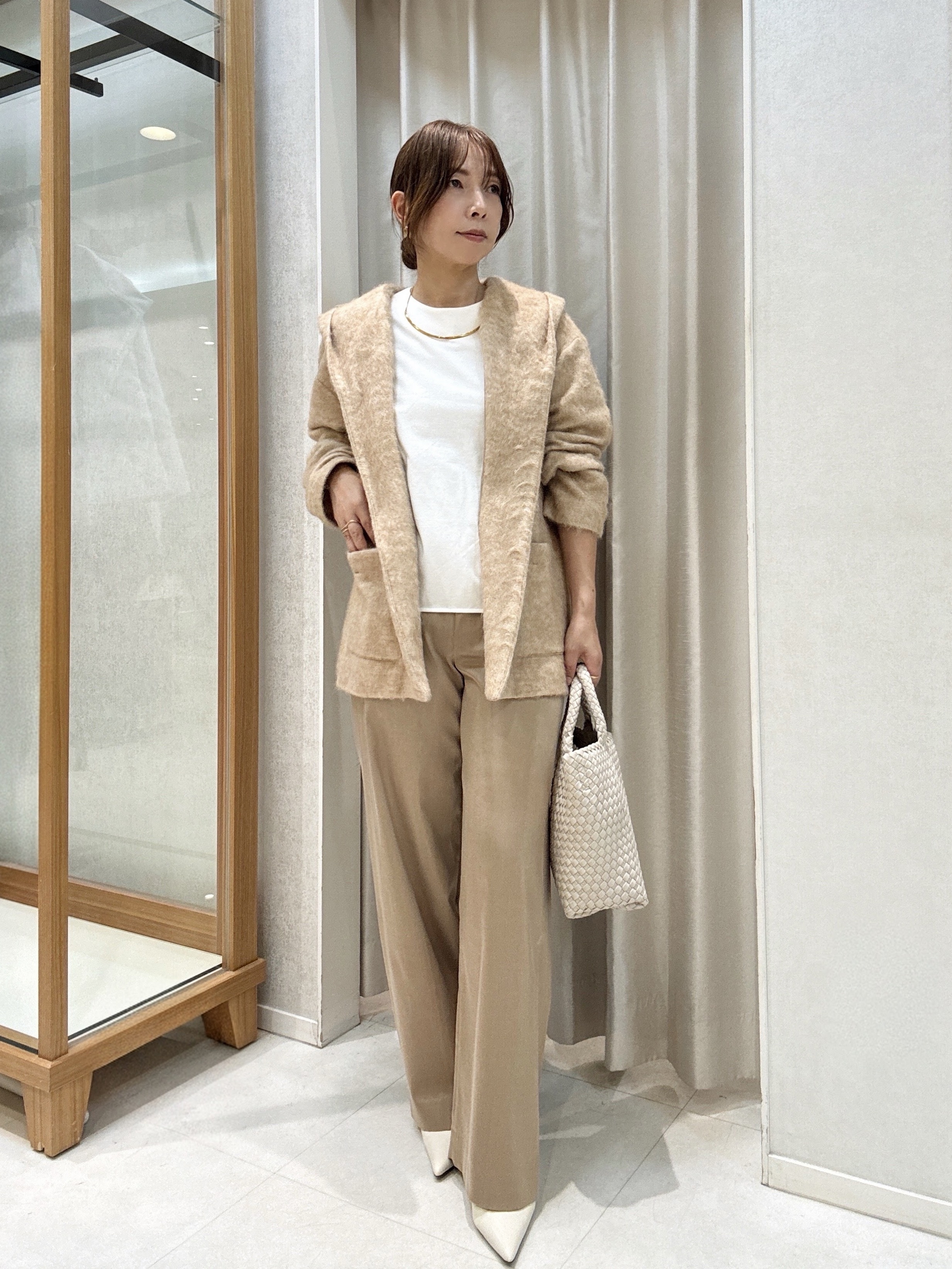 tomoさんの「UNTITLED｜【軽アウター/秋羽織り】シャギーフーディ―カーディガン」を使ったコーディネート