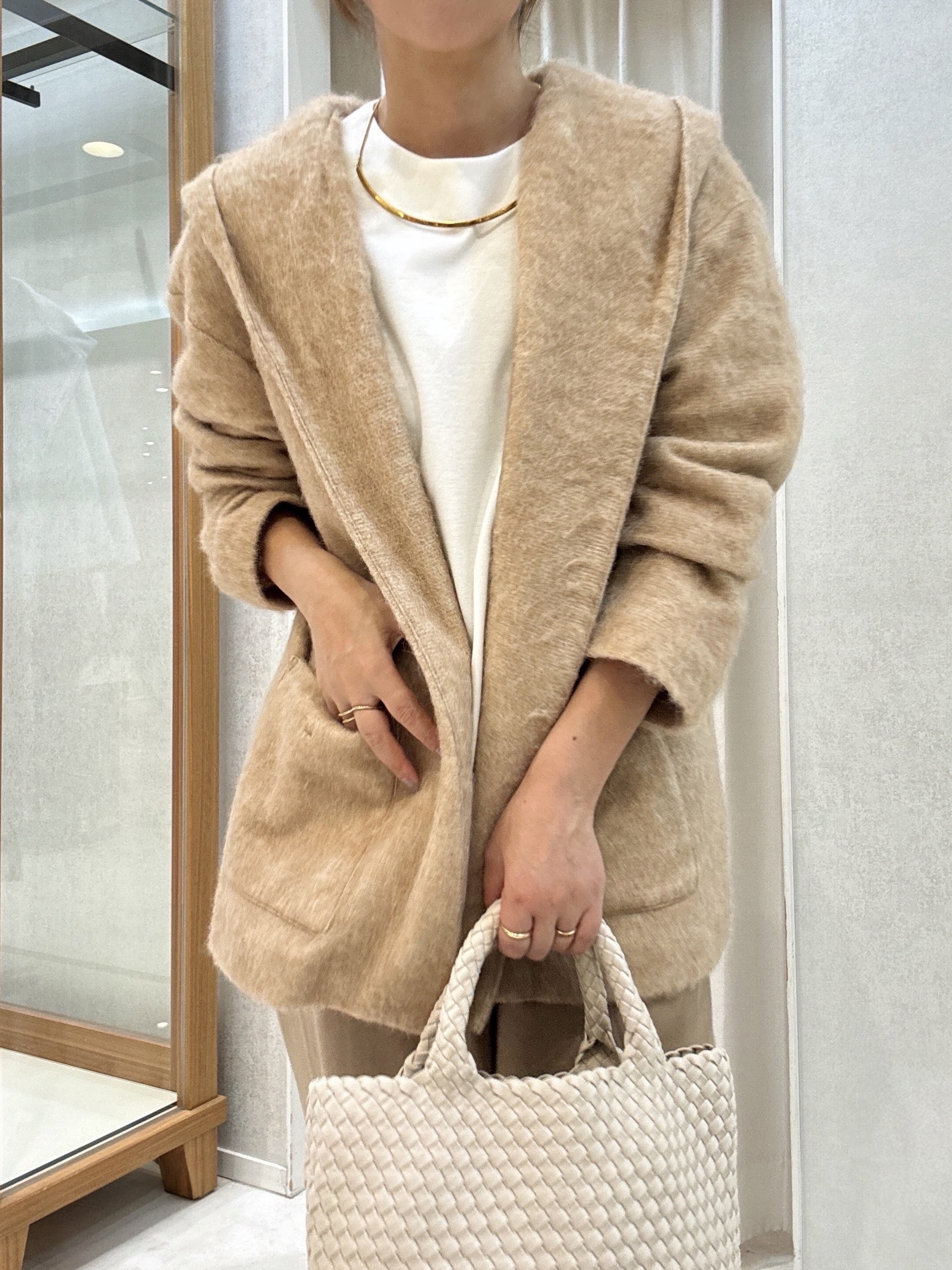tomoさんの「UNTITLED｜【軽アウター/秋羽織り】シャギーフーディ―カーディガン」を使ったコーディネート