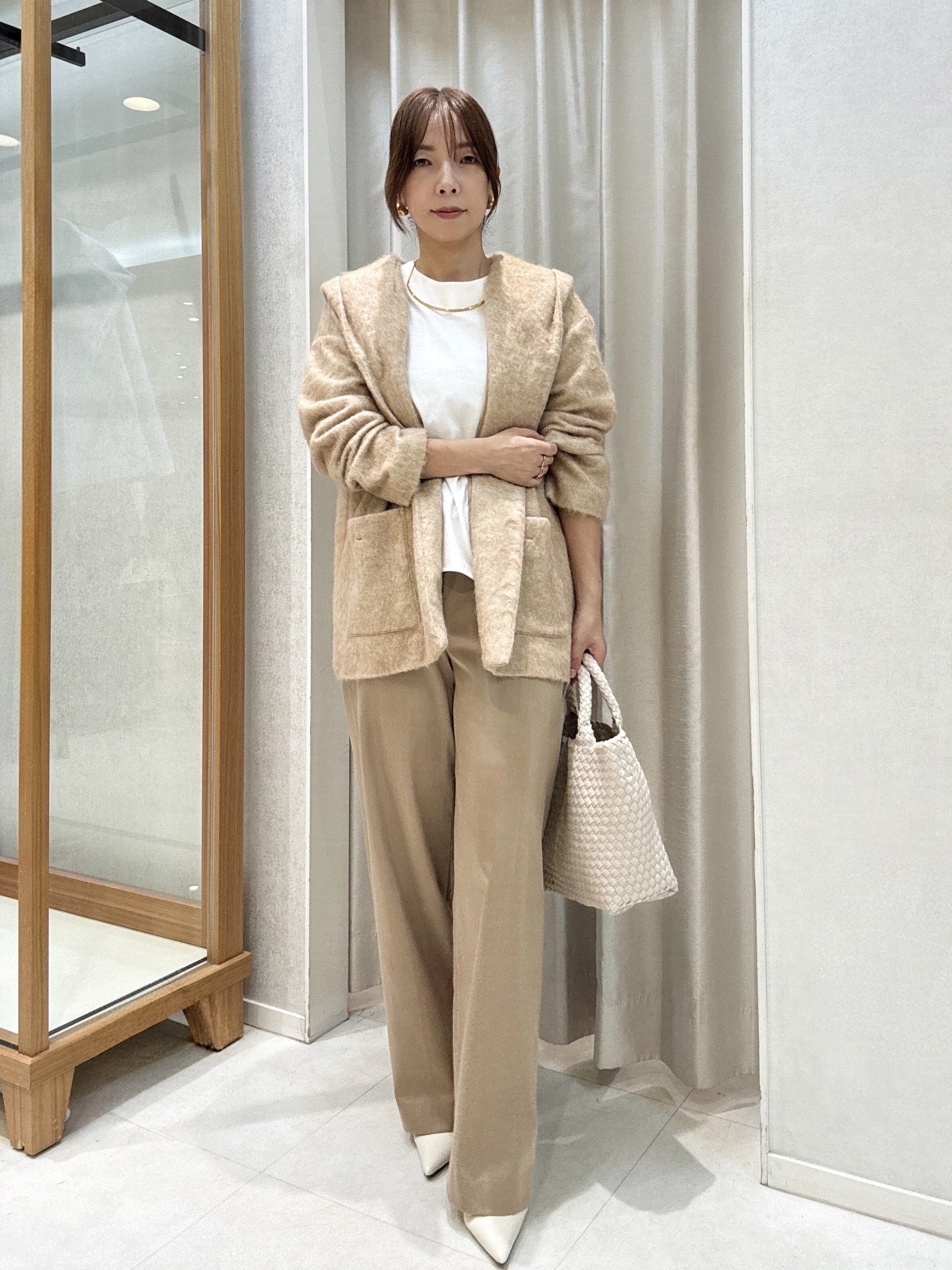 tomoさんの「UNTITLED｜【軽アウター/秋羽織り】シャギーフーディ―カーディガン」を使ったコーディネート