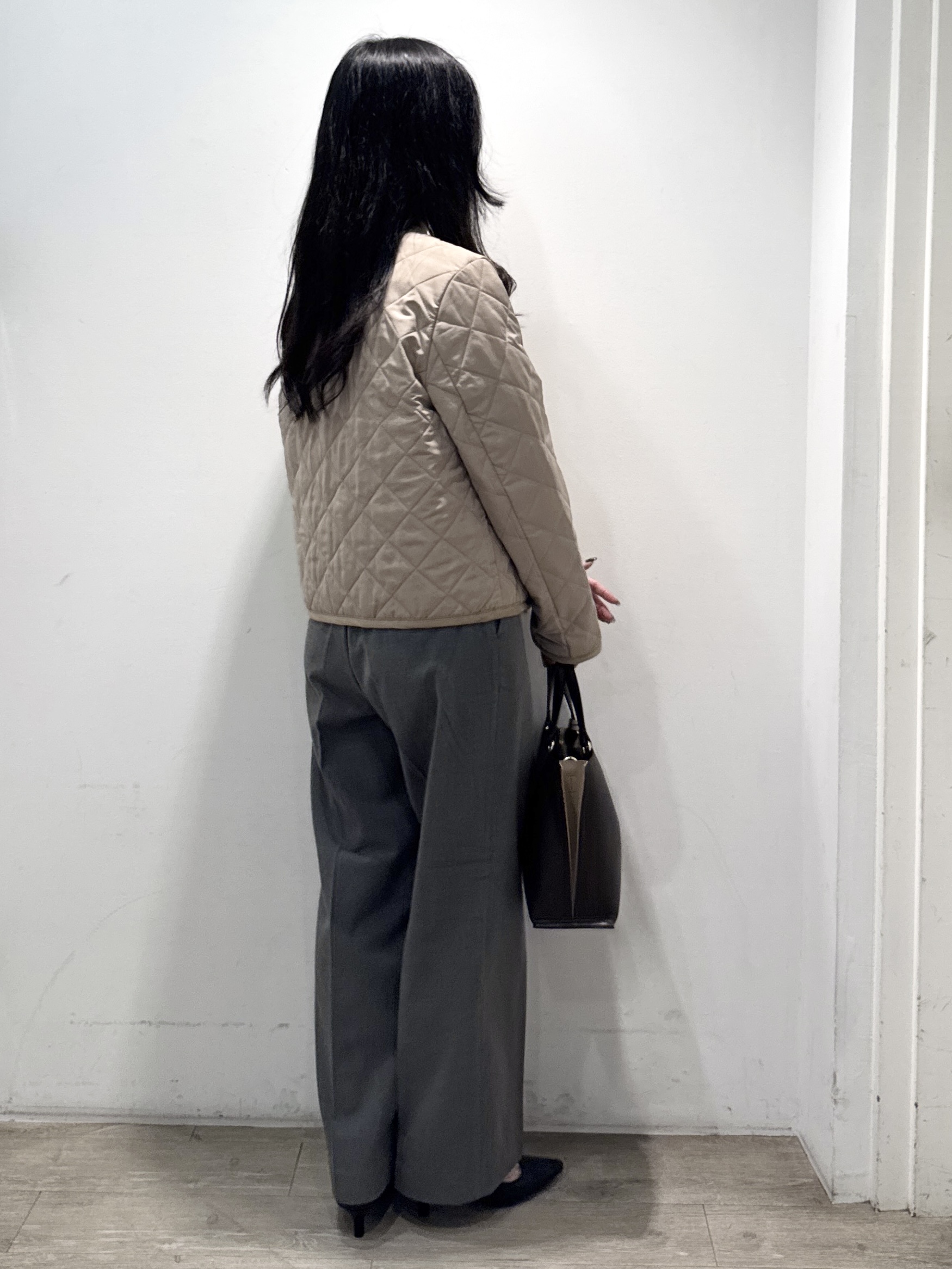 yuicciさんの「OPAQUE.CLIP｜ノーカラーキルティングジャケット【撥水／洗濯機OK】」を使ったコーディネート