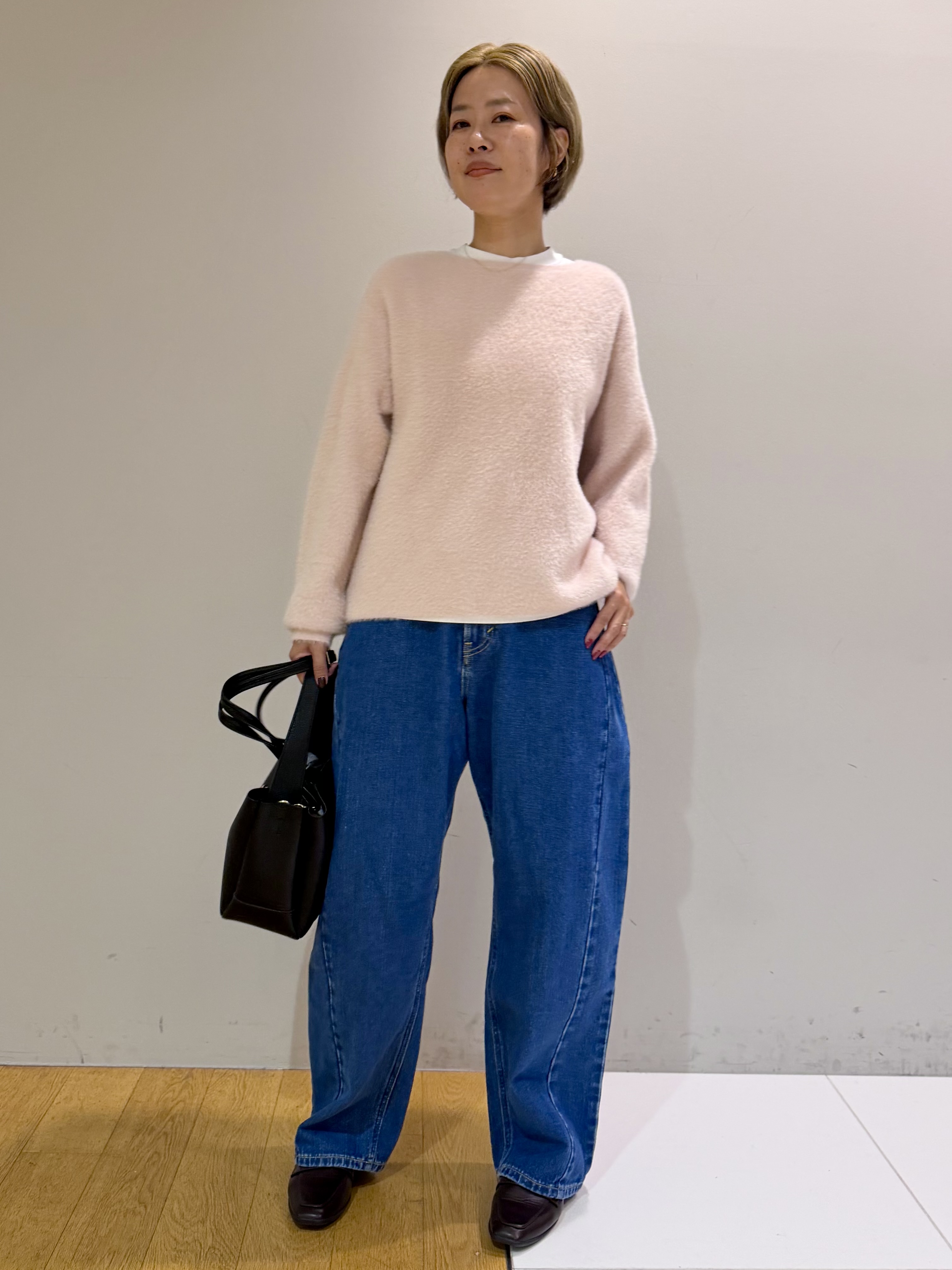 Mariko.Sさんの「OPAQUE.CLIP｜フェザーヤーンボートネックニット【洗濯機OK】」を使ったコーディネート