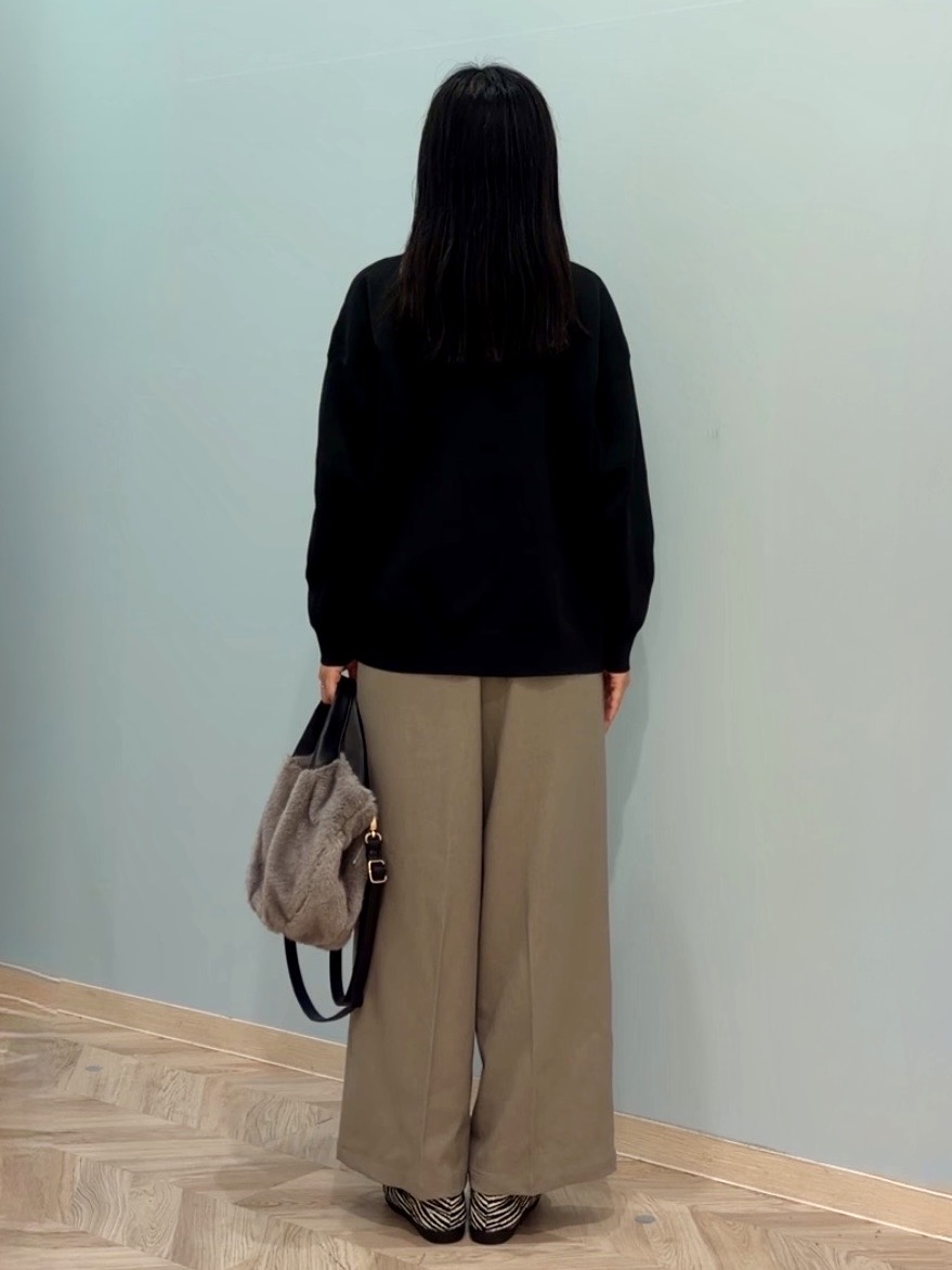 大西直穂さんの「SHOO･LA･RUE｜【セットアップ可/洗濯機可】軽やかに羽織れる スポンディッシュ ニットカーディガン」を使ったコーディネート
