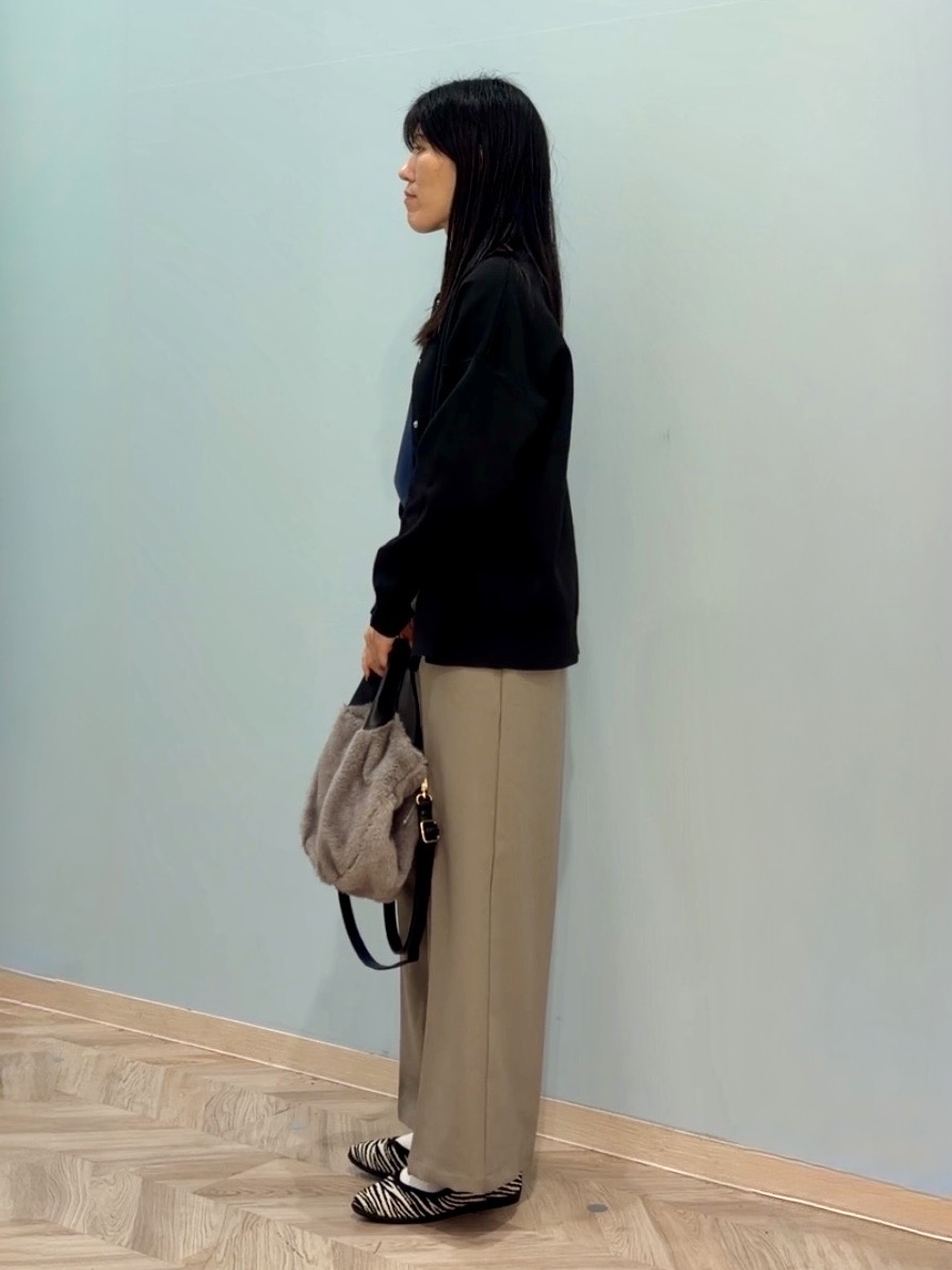 大西直穂さんの「SHOO･LA･RUE｜【セットアップ可/洗濯機可】軽やかに羽織れる スポンディッシュ ニットカーディガン」を使ったコーディネート