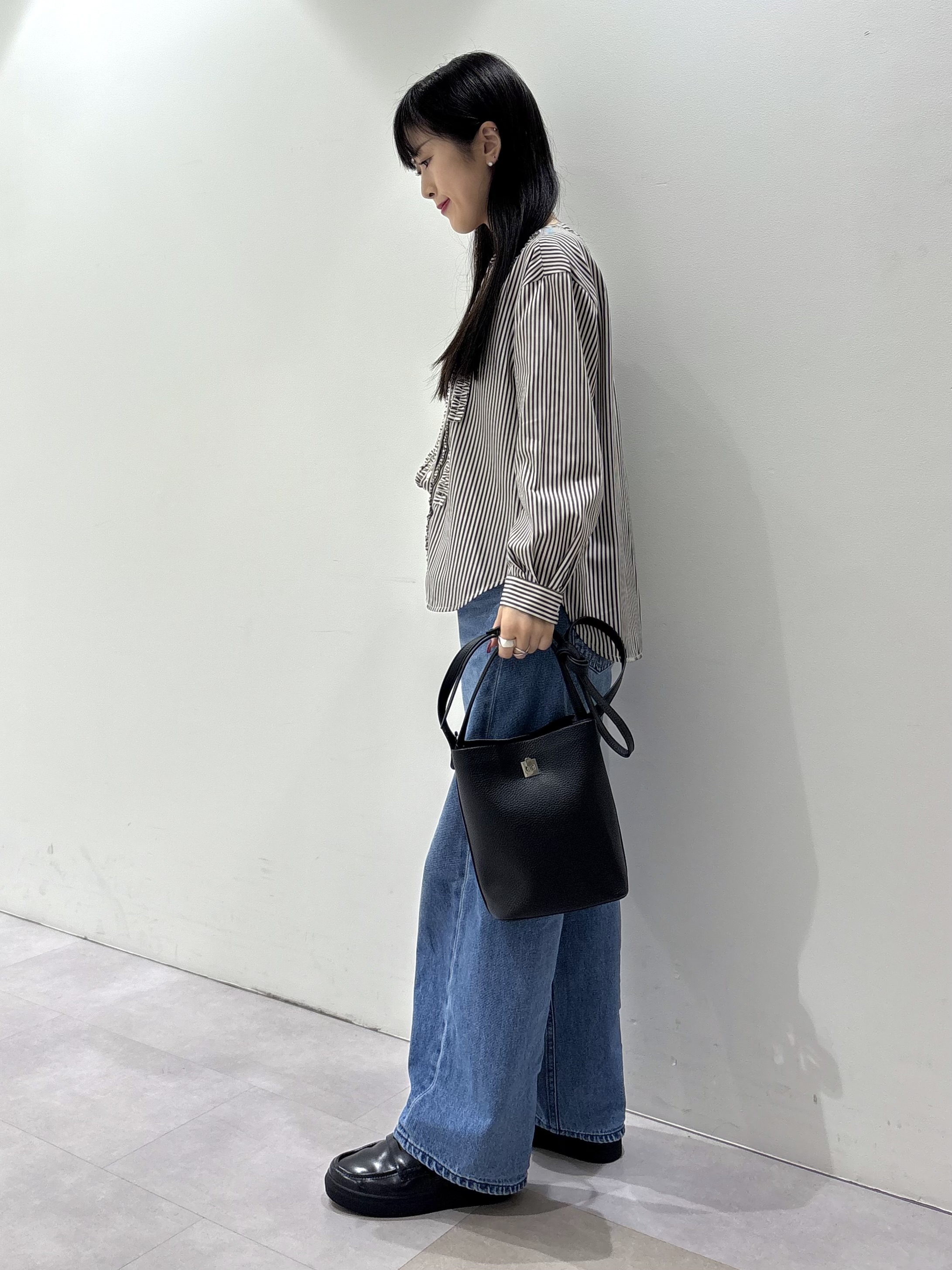 KEIKOさんの「INDIVI｜【華やか／ストライプ柄】フロントフリルブラウス」を使ったコーディネート