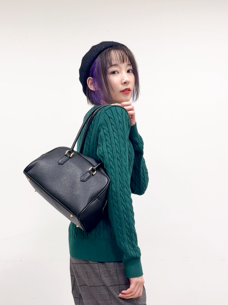 𝐜𝐡𝐢𝐤𝐚さんの「THE SHOP TK｜POLO BCS/ケーブルニット」を使ったコーディネート