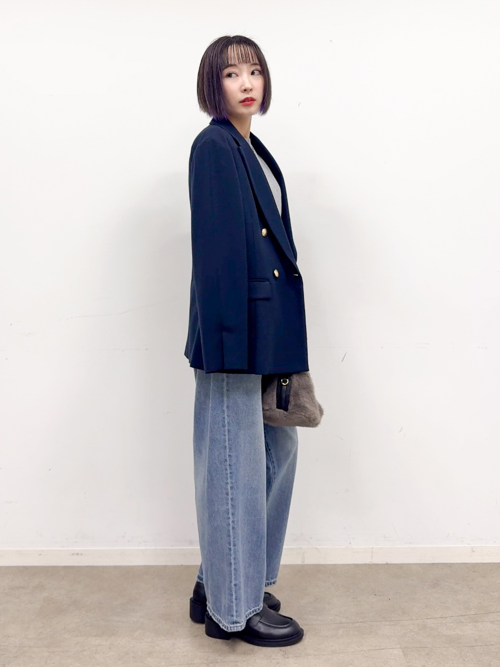 𝐜𝐡𝐢𝐤𝐚さんの「THE SHOP TK｜クラシカルな雰囲気 ダブルブレストジャケット」を使ったコーディネート