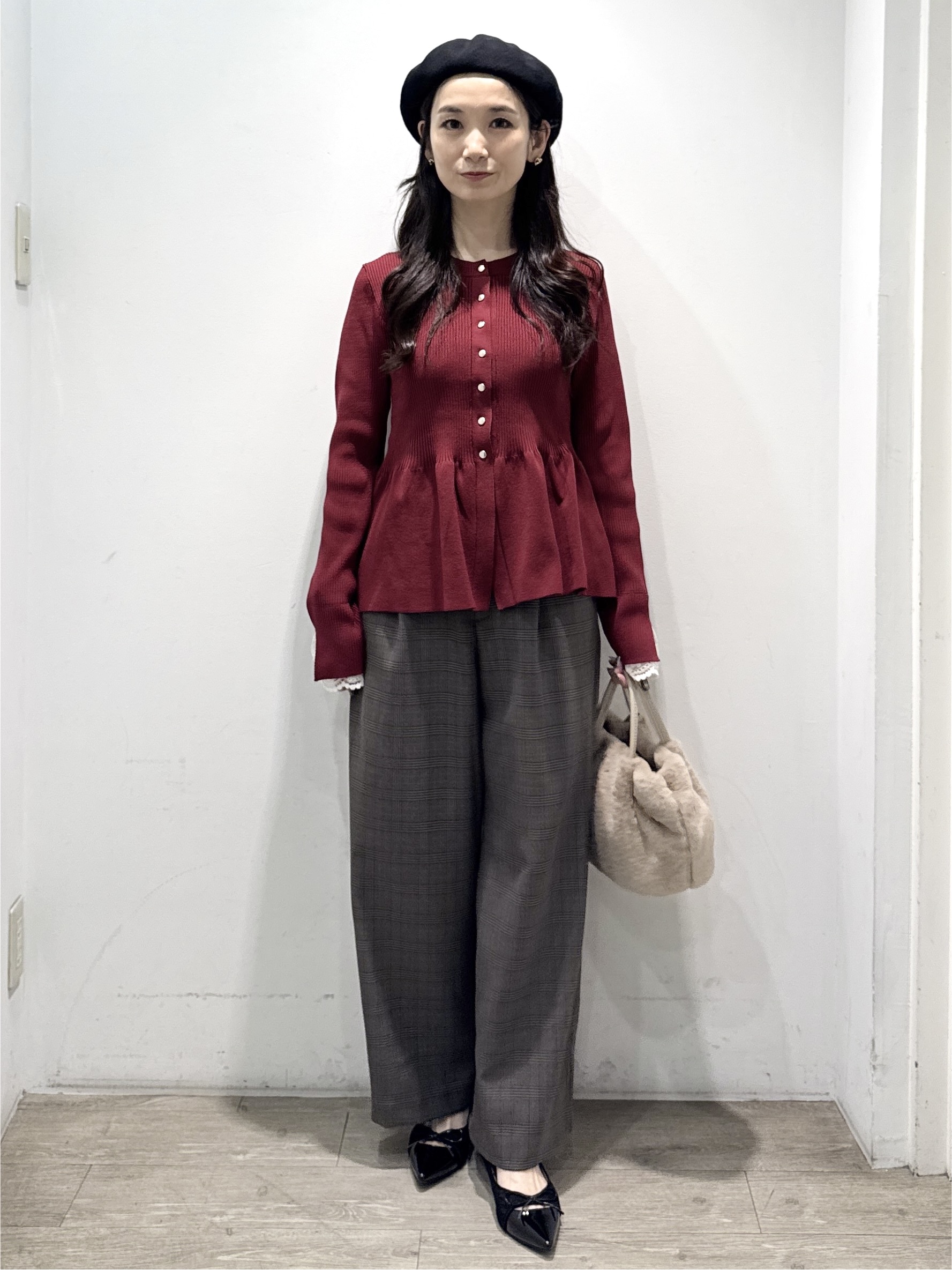 yuicciさんの「OPAQUE.CLIP｜【上品見えの袖レース】ペプラム カーディガン」を使ったコーディネート