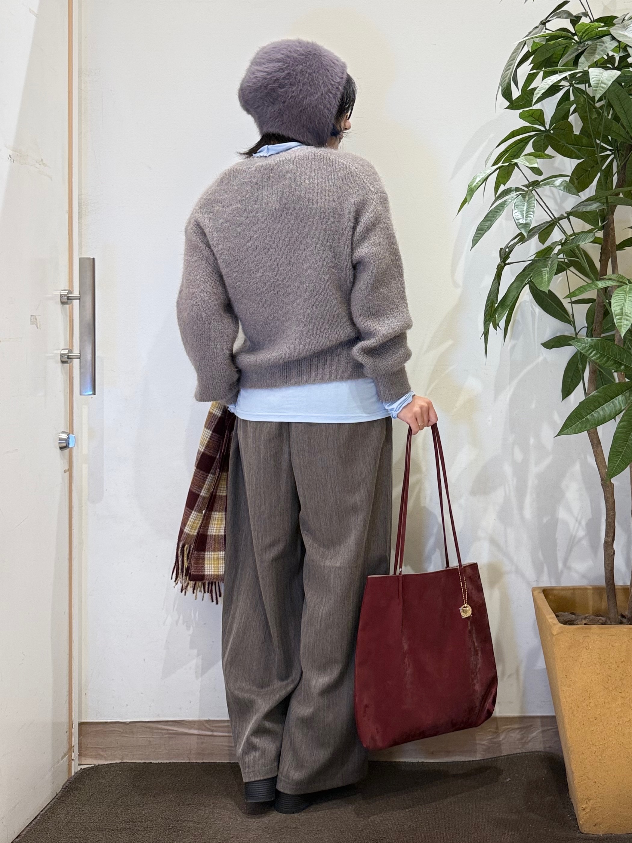 misakiさんの「SHOO･LA･RUE｜カシミアタッチ吸湿発熱ハイネックインナー」を使ったコーディネート