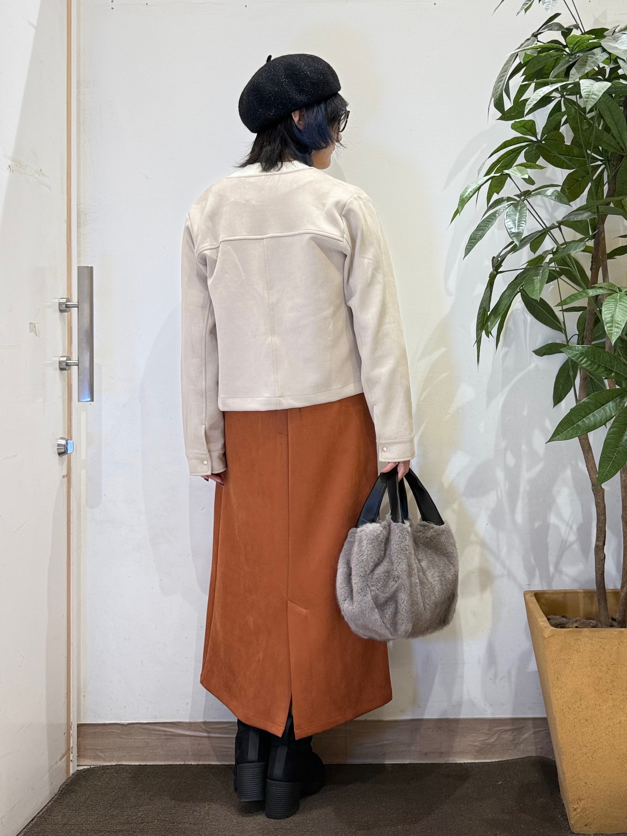misakiさんの「SHOO･LA･RUE｜【S-LL/洗濯機可/ストレッチ】動きやすく軽やか スエード調ノーカラージップブルゾン」を使ったコーディネート