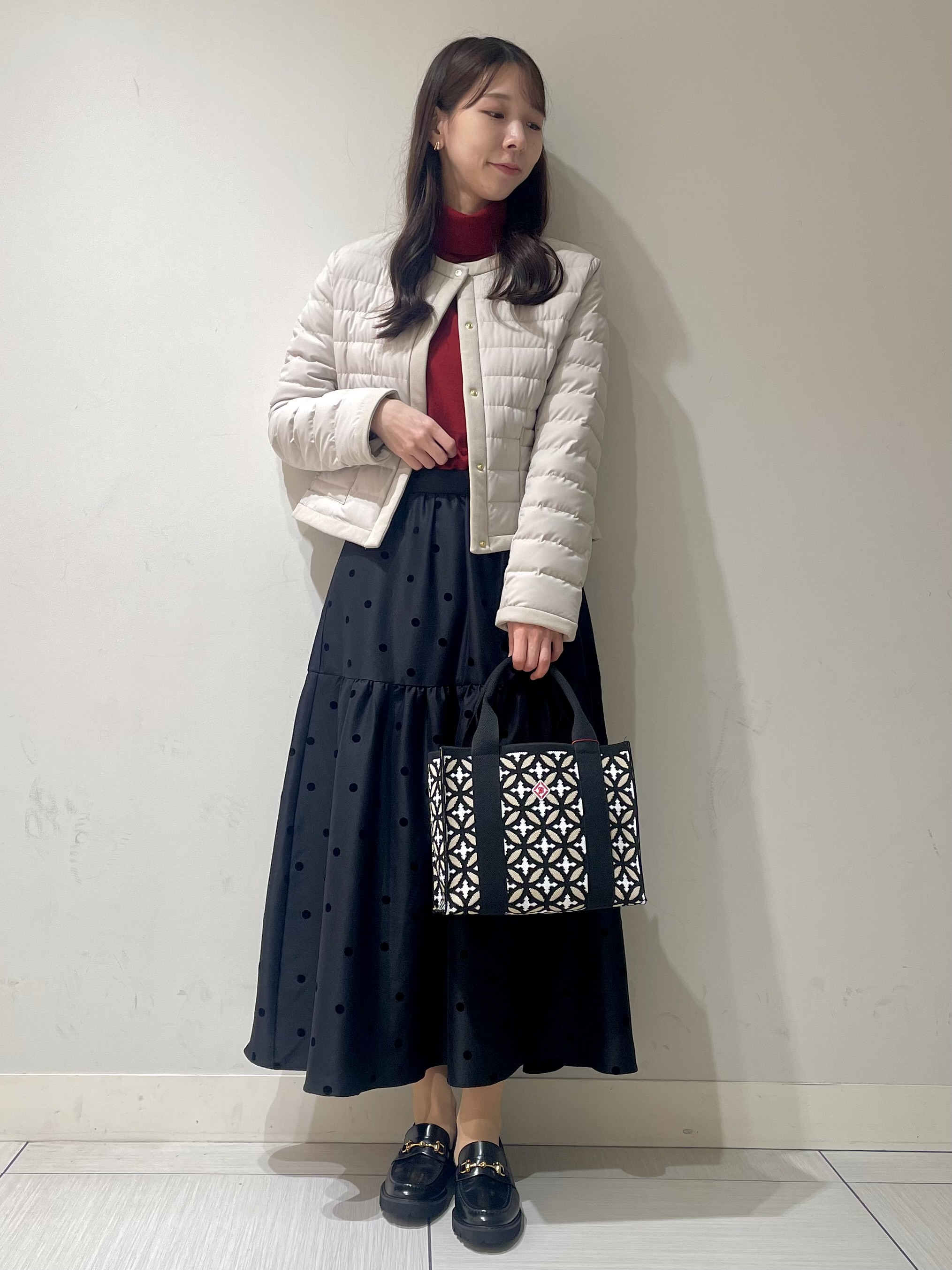ことさんの「DRESSTERIOR｜ストレッチ ライトダウンジャケット」を使ったコーディネート