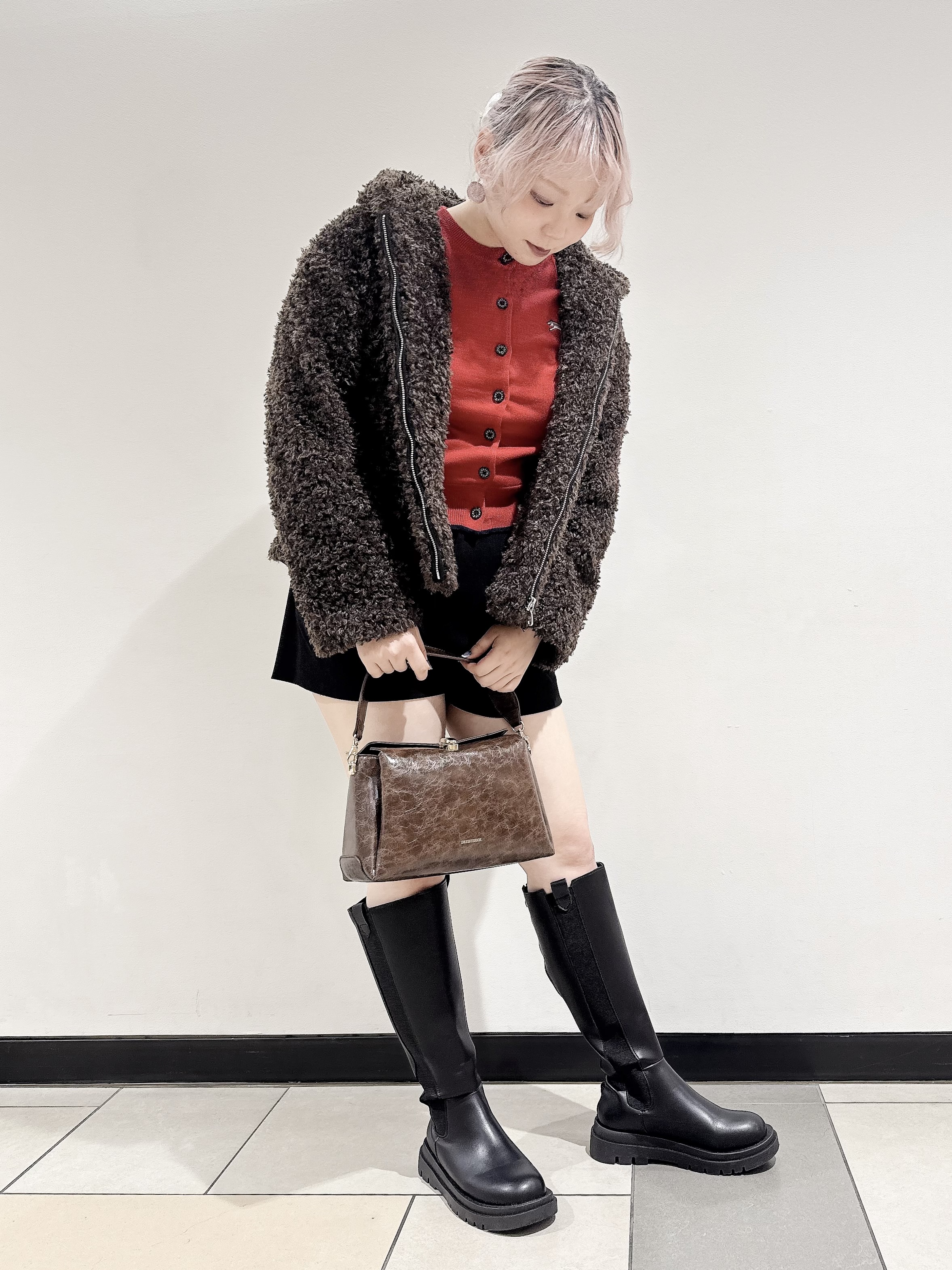 なかもとあきさんの「DRESSTERIOR｜プードルボアパーカー」を使ったコーディネート